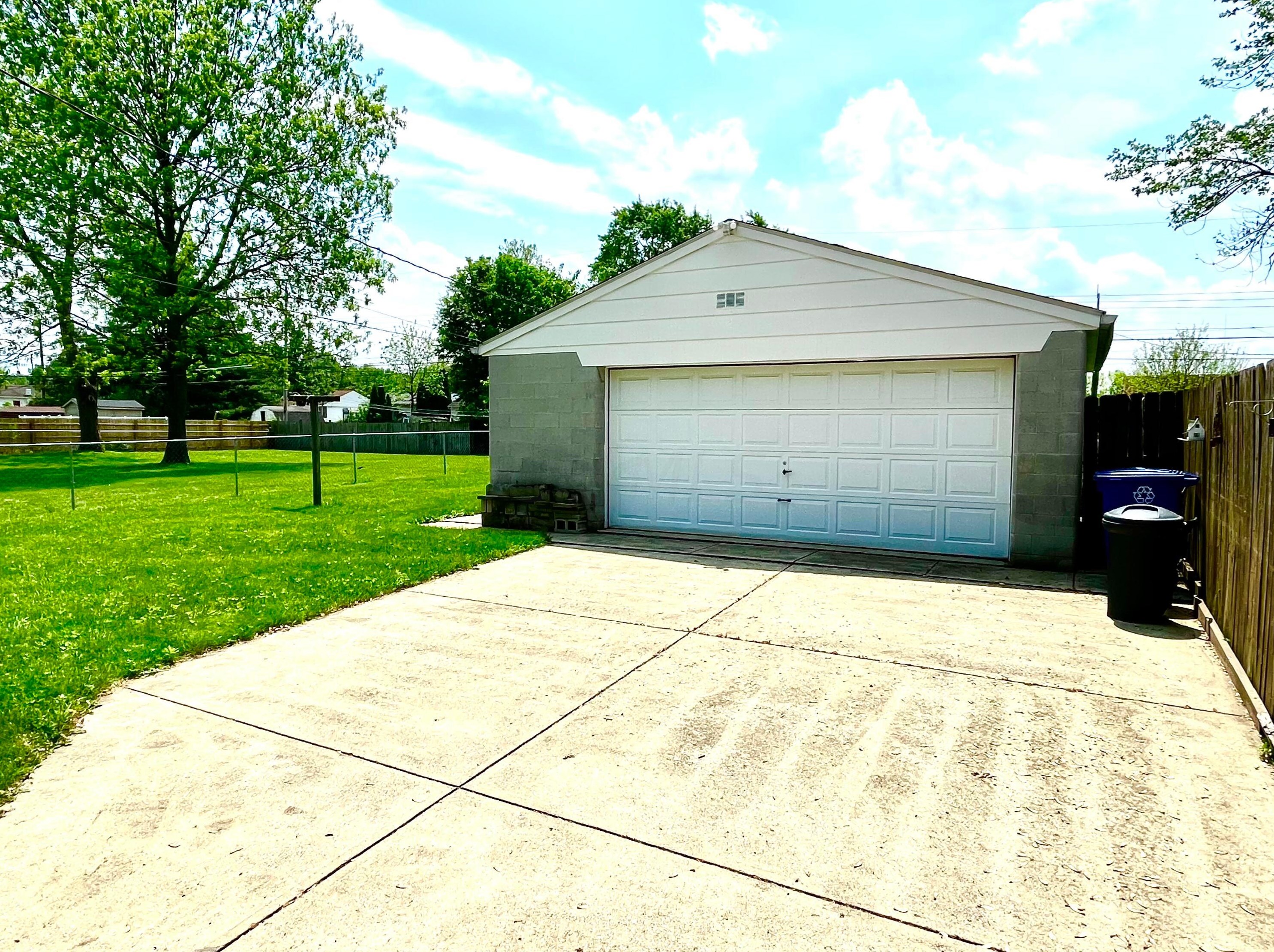 795 Colton Rd, Columbus OH 43207-3838 exterior