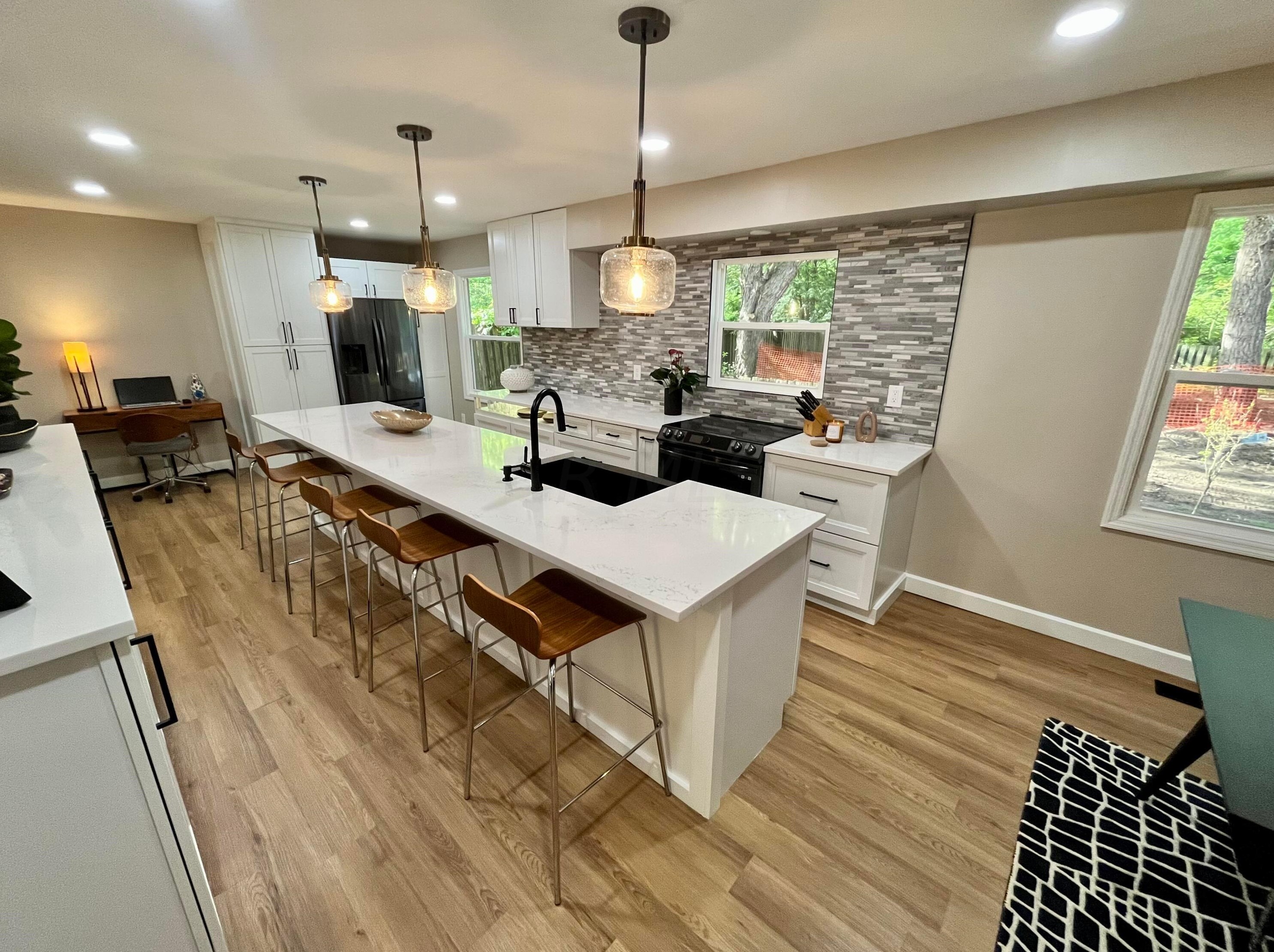 1005 Autumn Lake Ct, Westerville OH  43081-3110 exterior