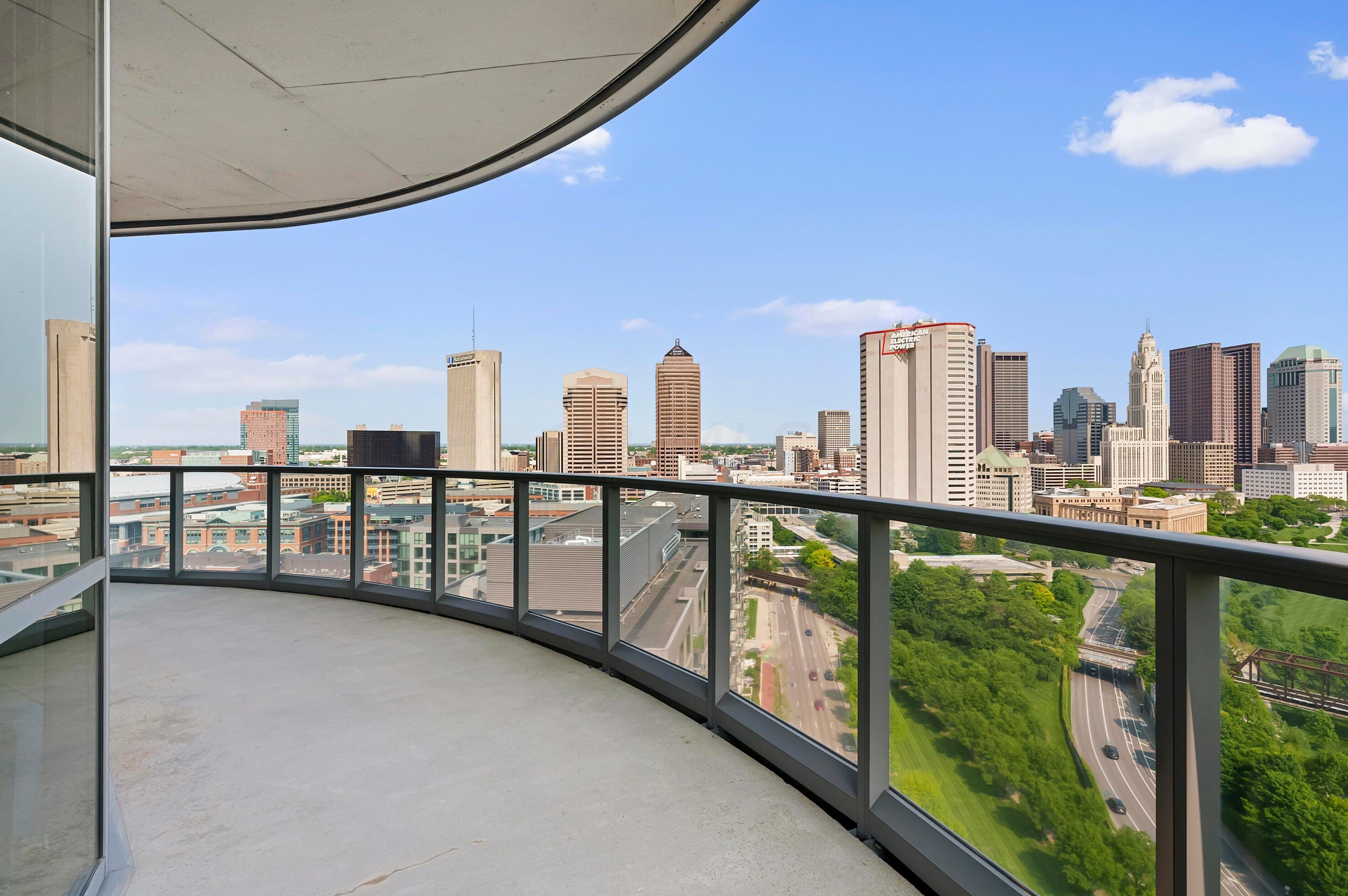 300 W Spring St #1702, Columbus, OH 43215