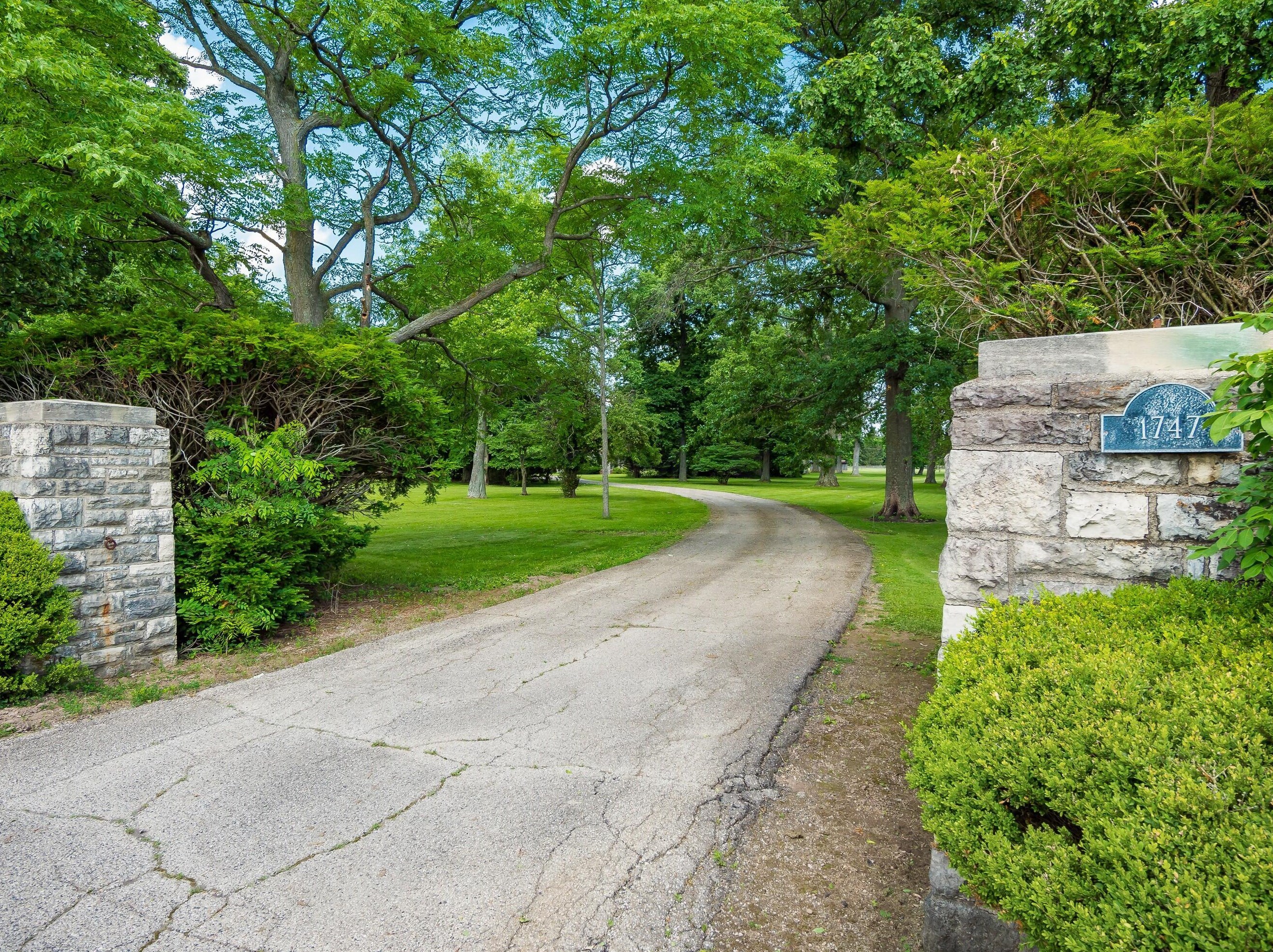 1747 N Main St, Urbana, OH 43078