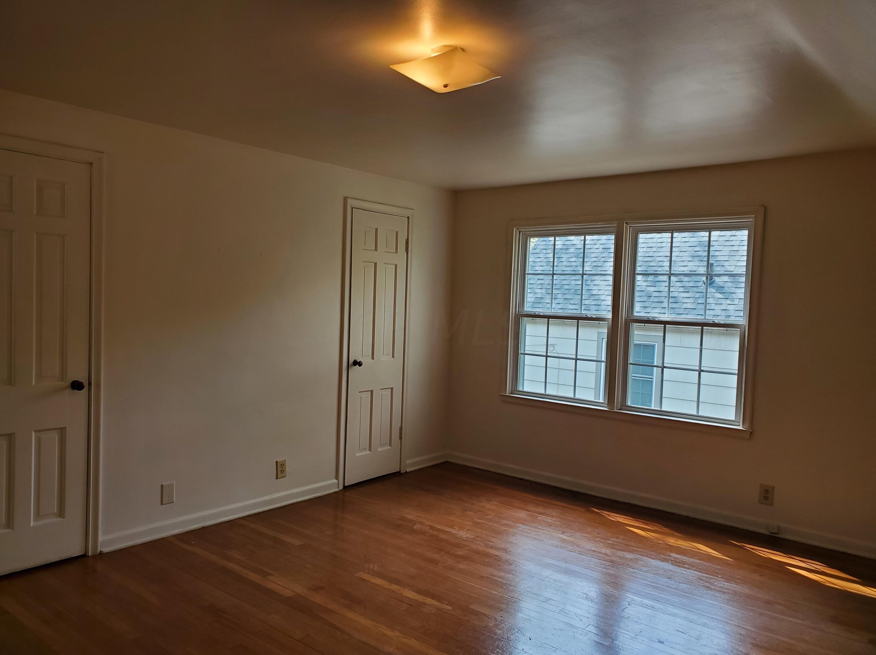 948 Francis Ave, Columbus OH  43209-2418 exterior