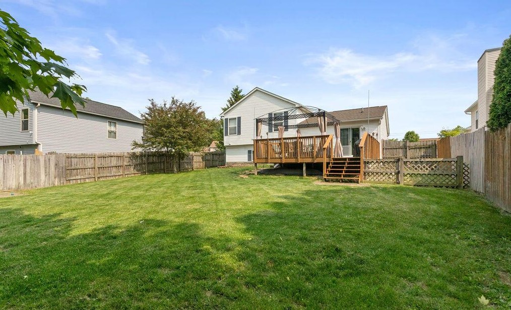 2339 Royal Creek Ct, Darbydale OH  43123-1241 exterior