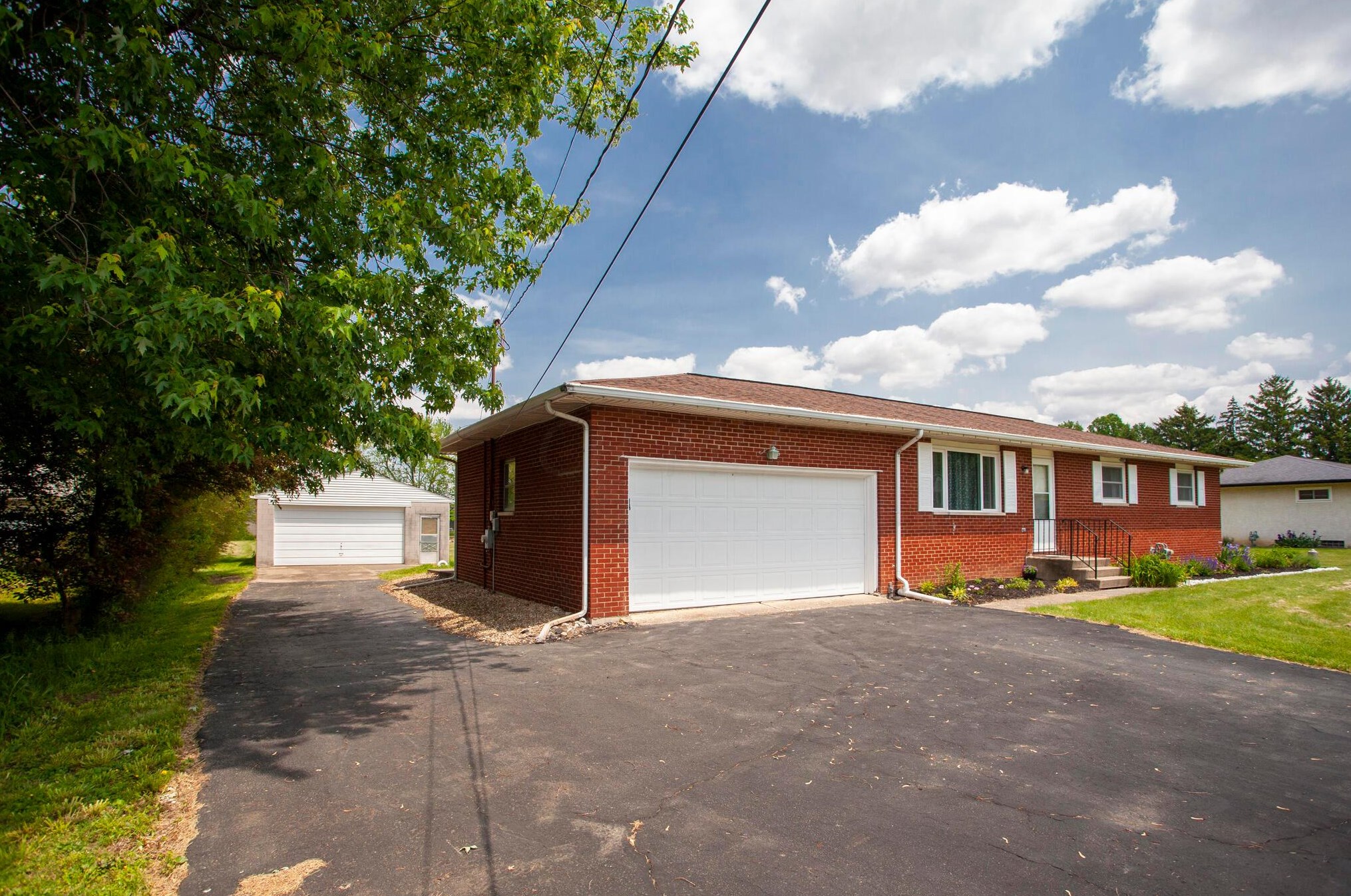 6084 Walnut St, Westerville, OH 43081-8248