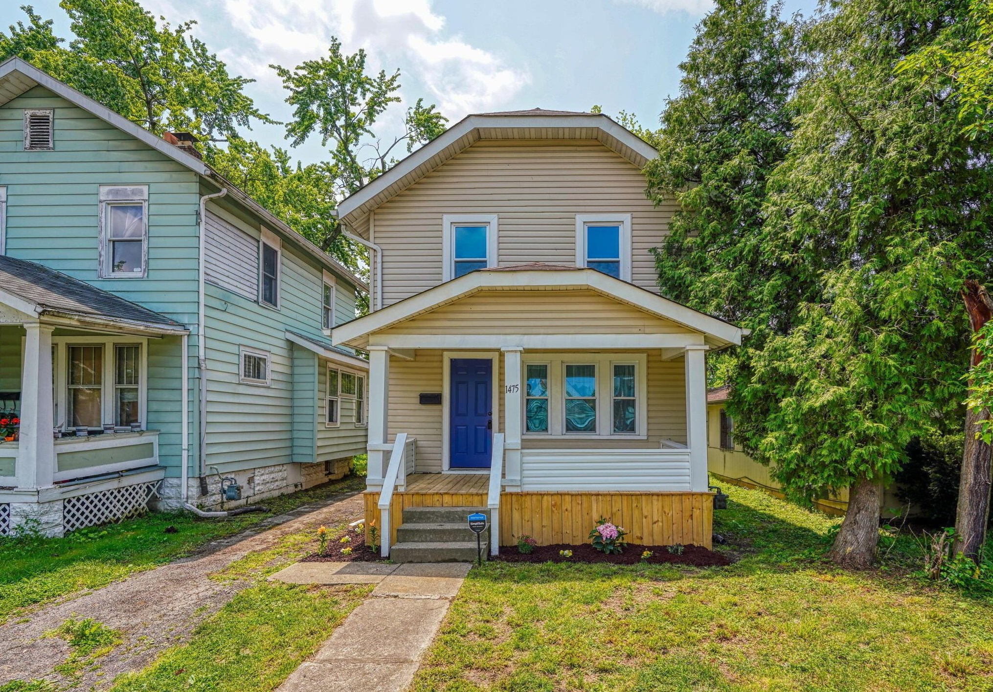1475 Genessee Ave, Columbus, OH 43211-1436