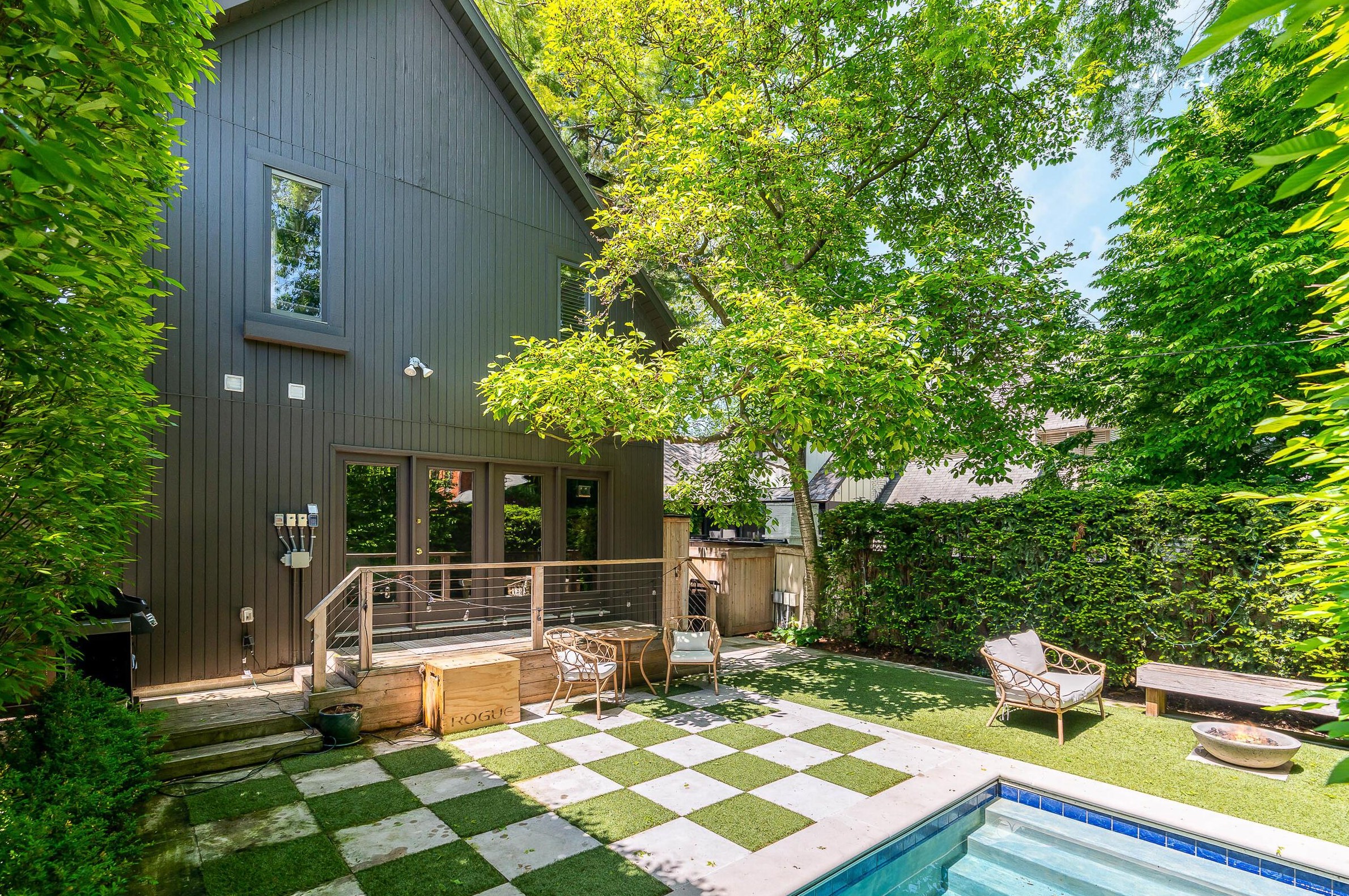 714 City Park Ave, Columbus OH 43206-1008 exterior