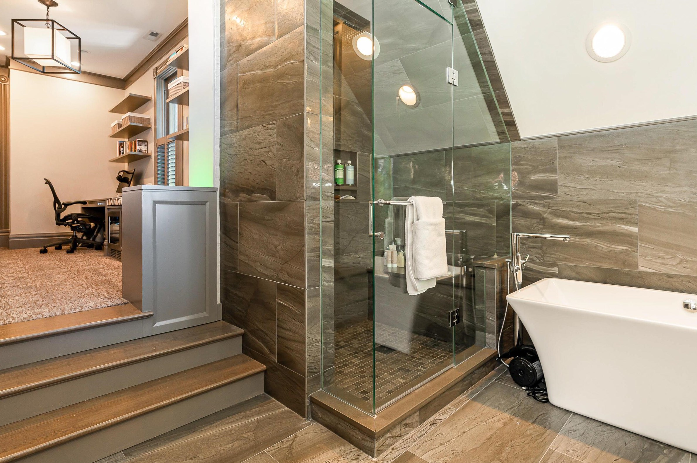 714 City Park Ave, Columbus OH 43206-1008 exterior