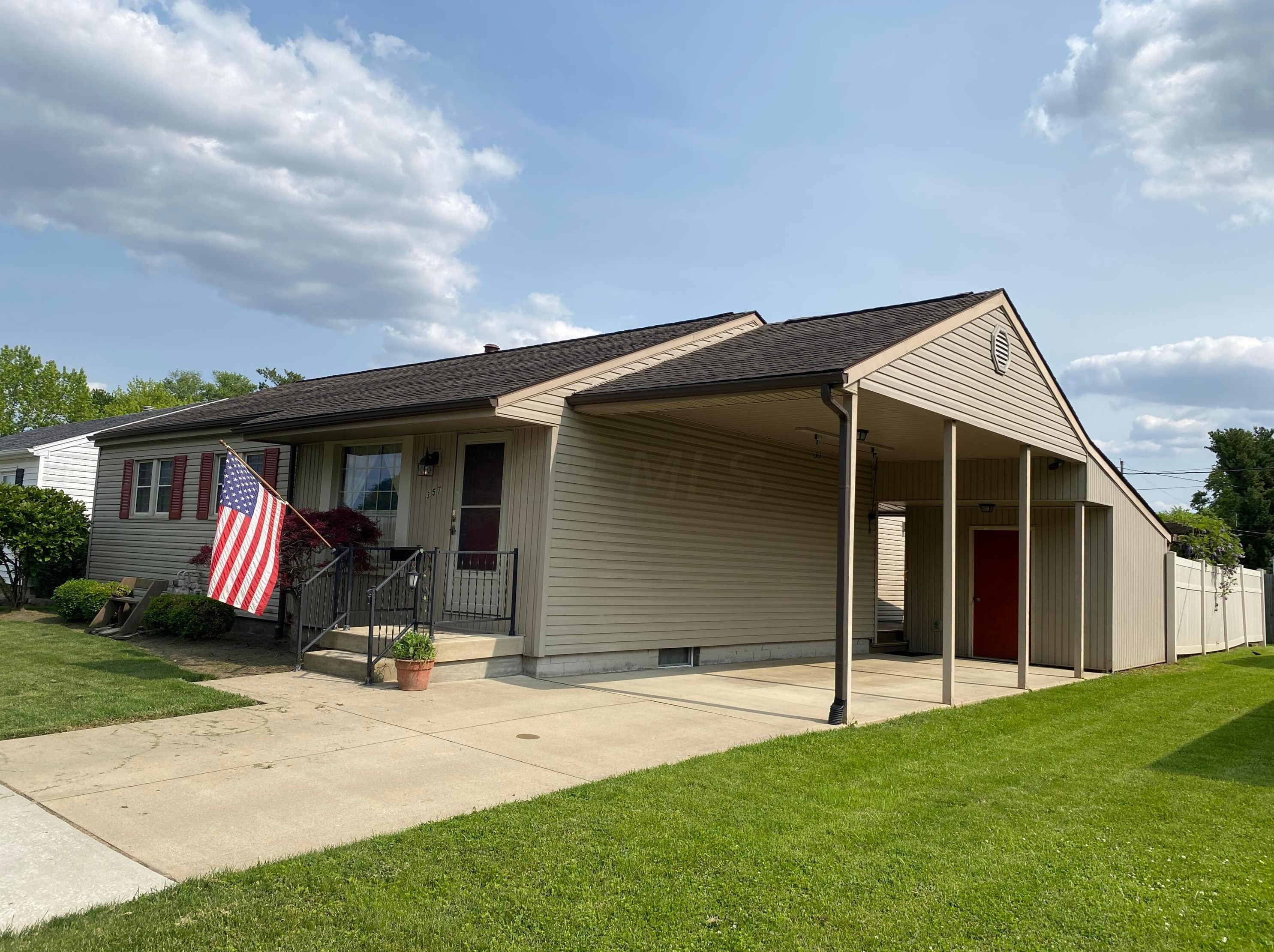 357 Cedar Hts, Circleville, OH 43113-1357