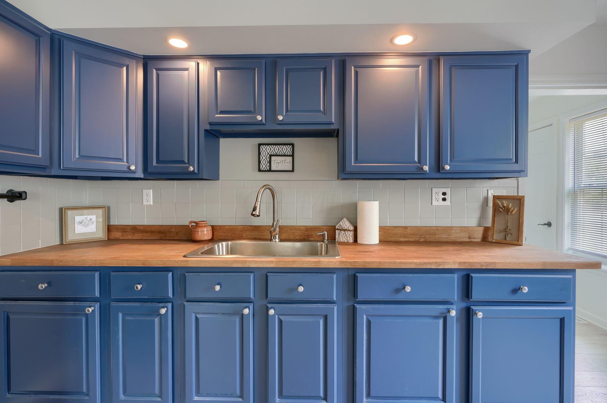 860 Colton Rd, Columbus OH 43207-3838 exterior