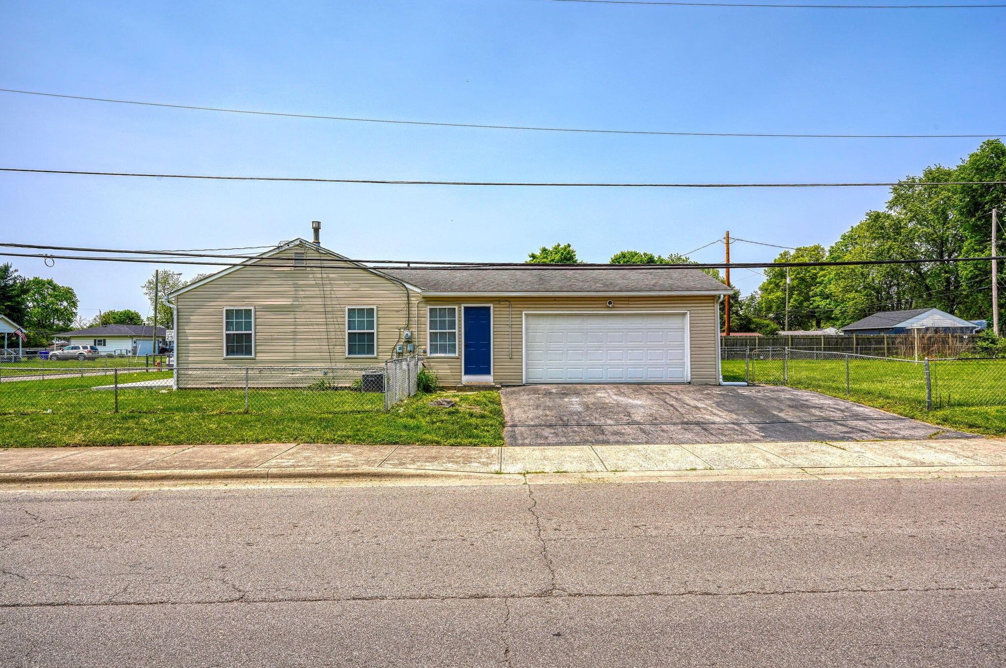 860 Colton Rd, Columbus OH 43207-3838 exterior