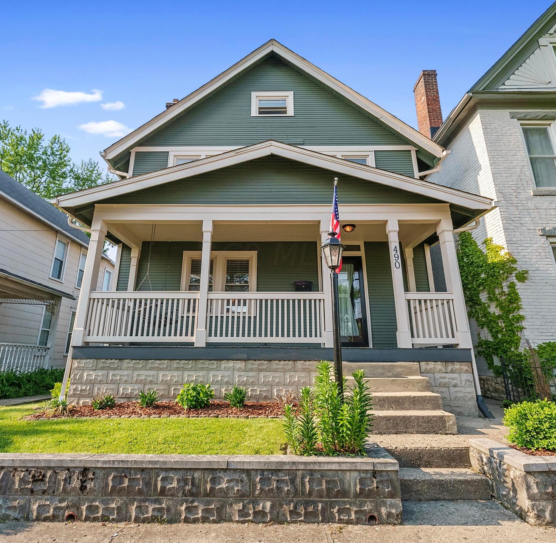 490 Whittier St, Columbus OH  43206-2367 exterior