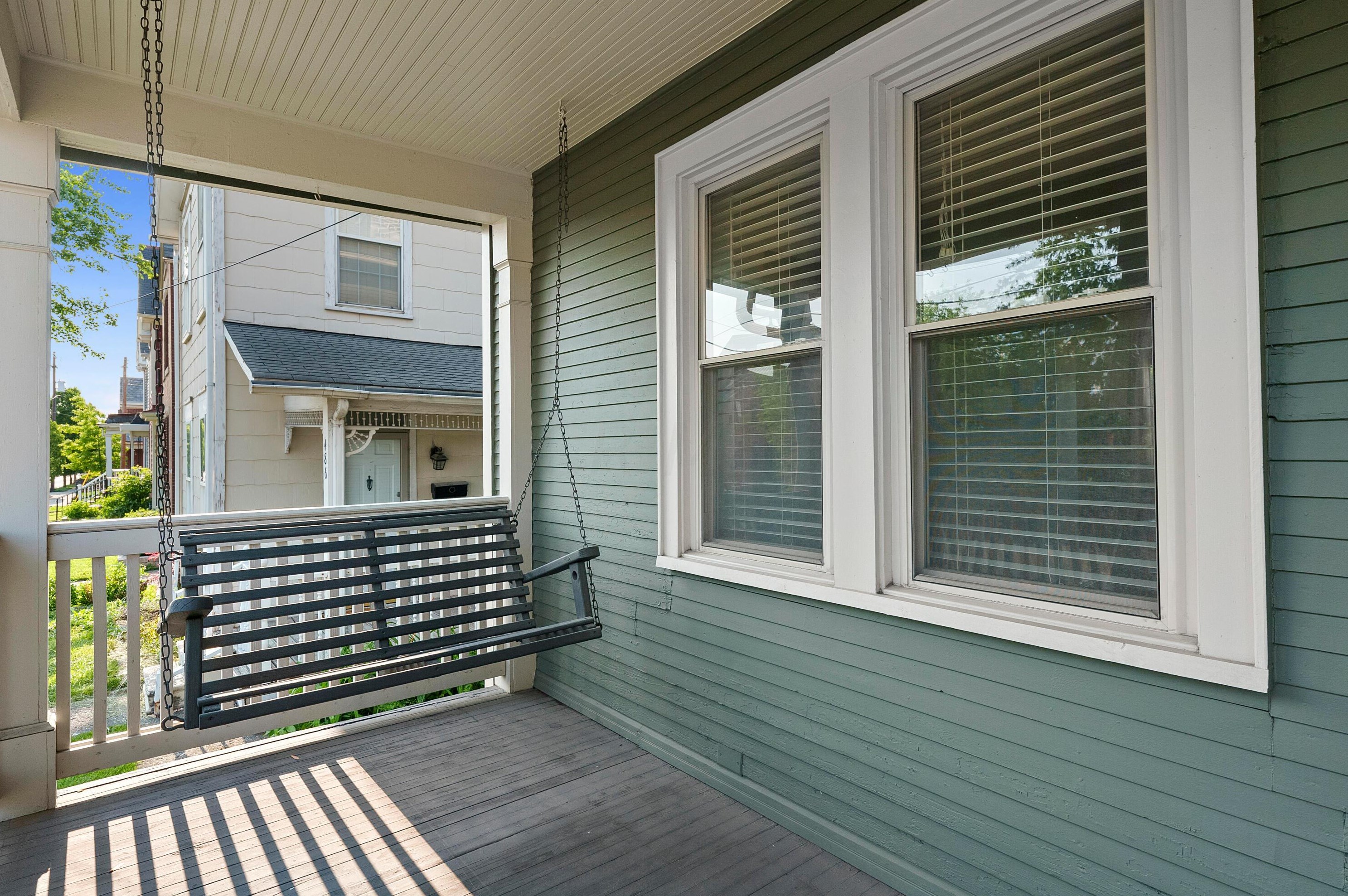 490 Whittier St, Columbus OH  43206-2367 exterior