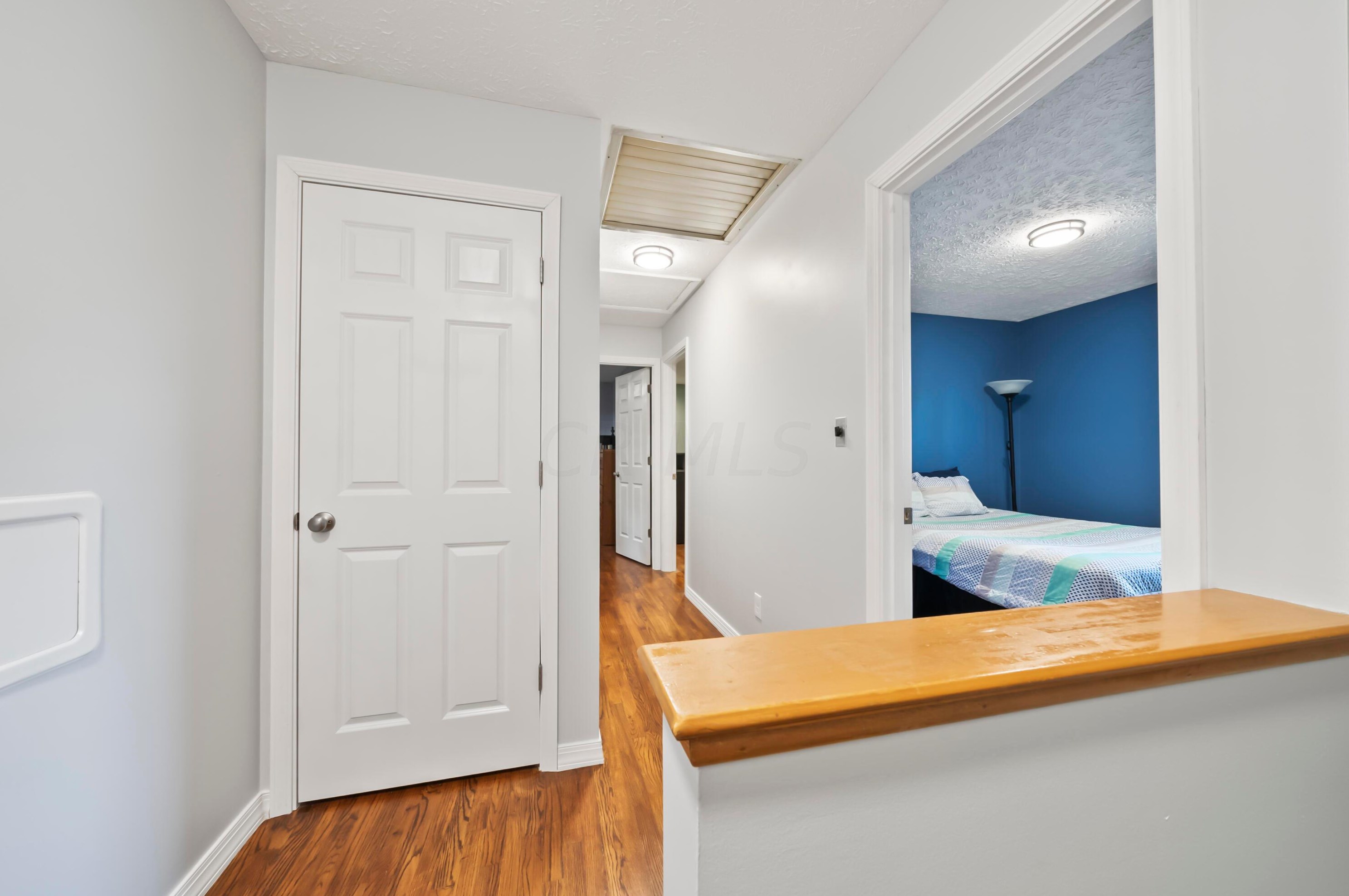 611 Jonsol Ct, Columbus OH  43230-3115 exterior