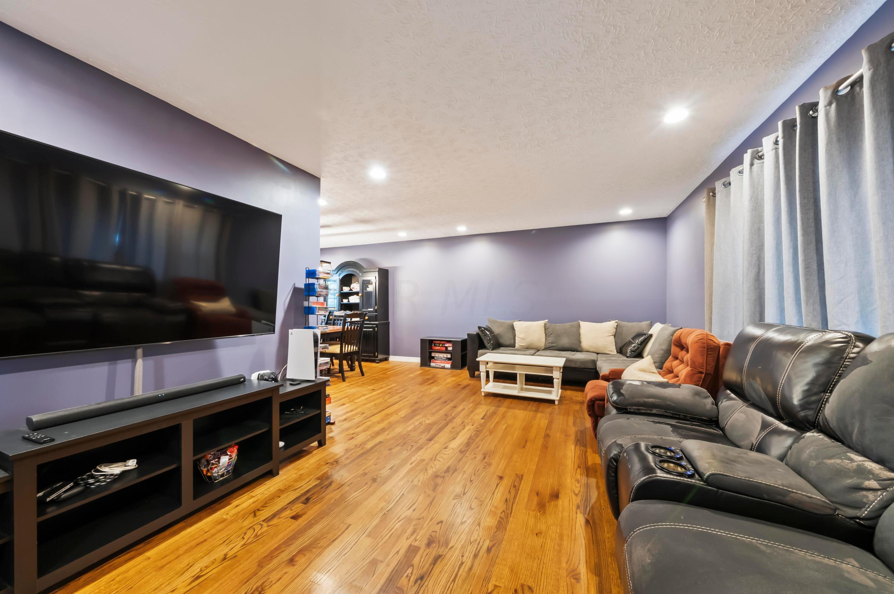 611 Jonsol Ct, Columbus OH  43230-3115 exterior