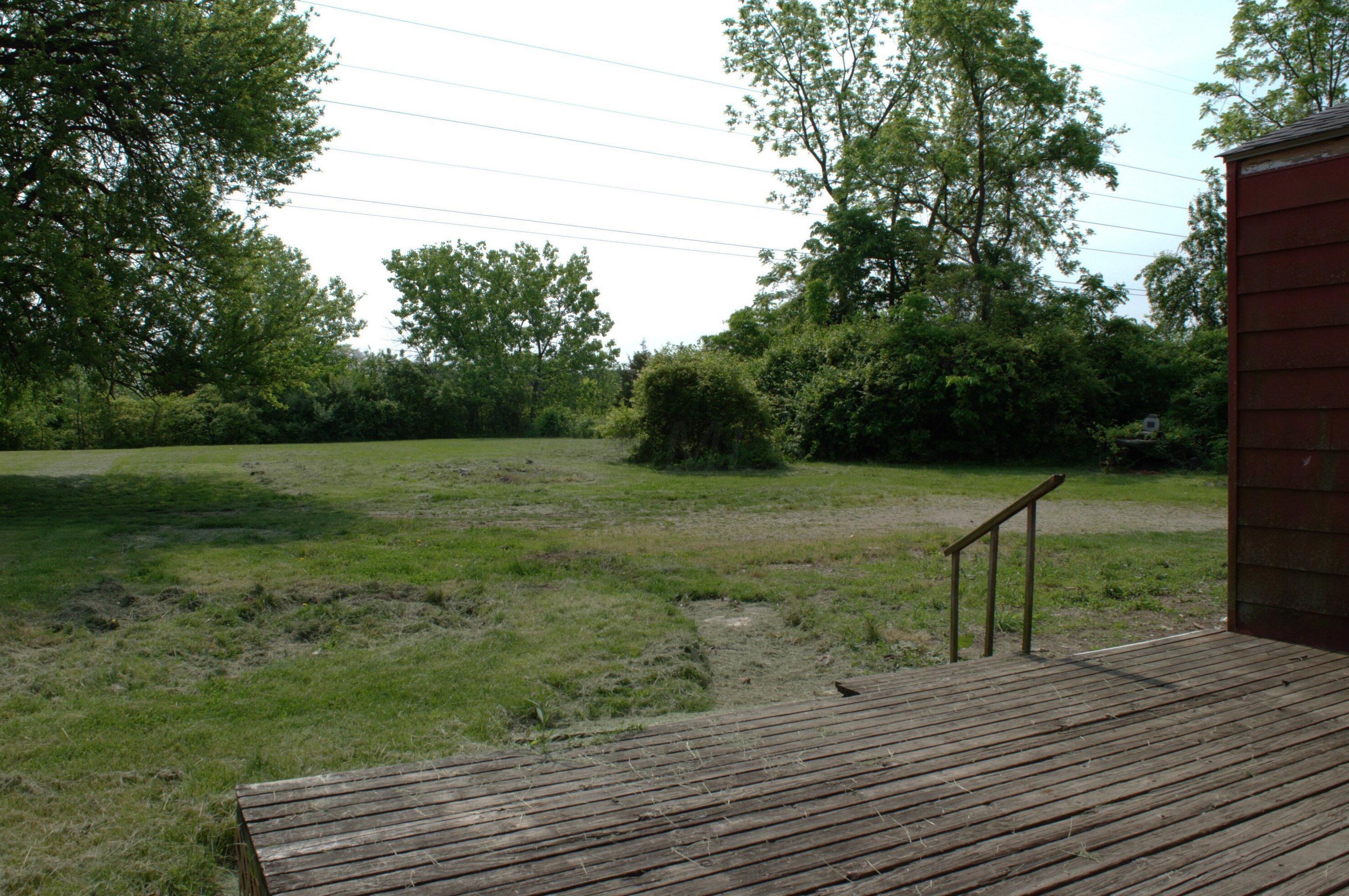 250 Emmit Ave, Columbus OH  43228-1960 exterior