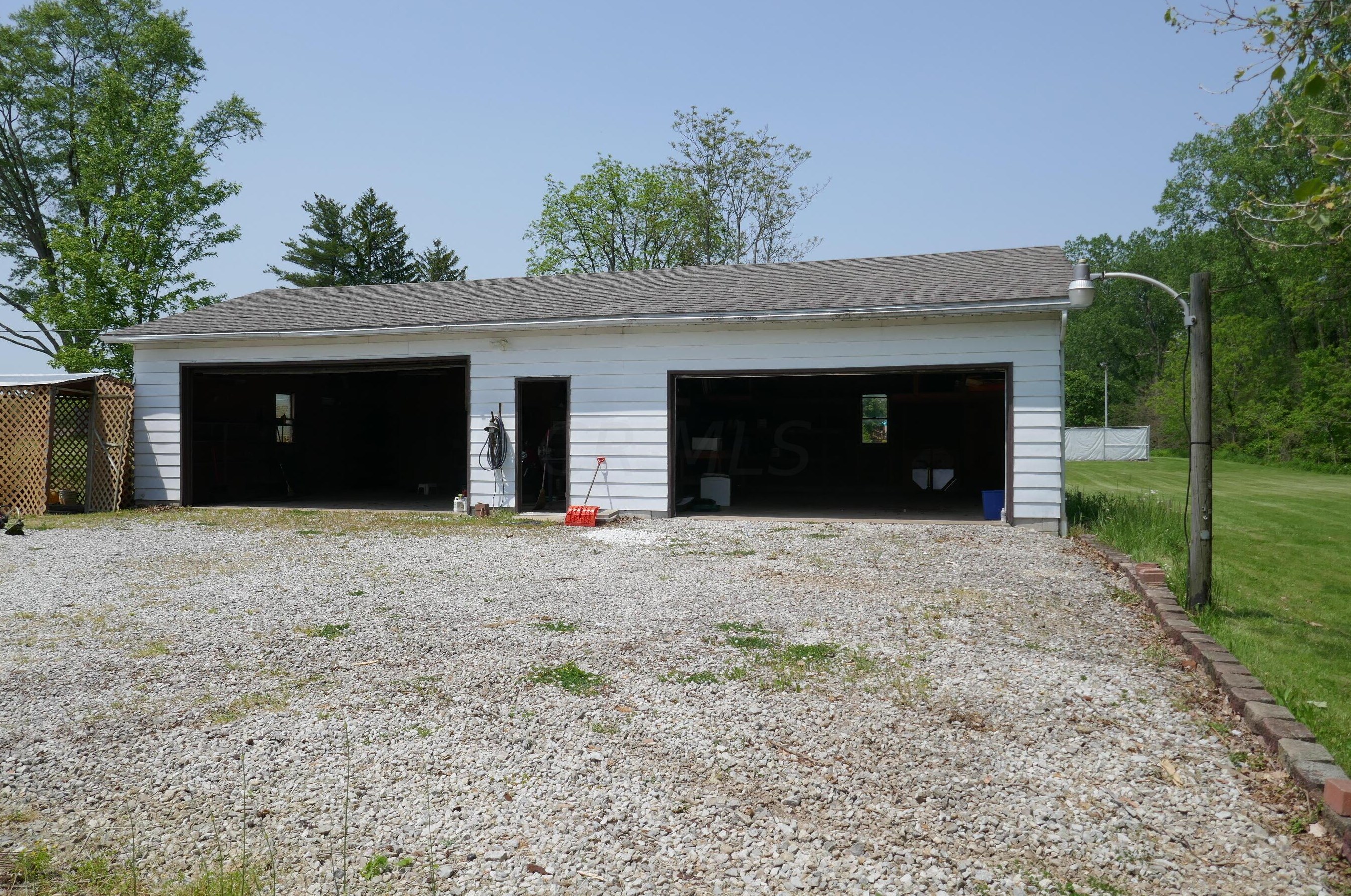 15381 Centerburg Rd, Centerburg OH  43011-9530 exterior