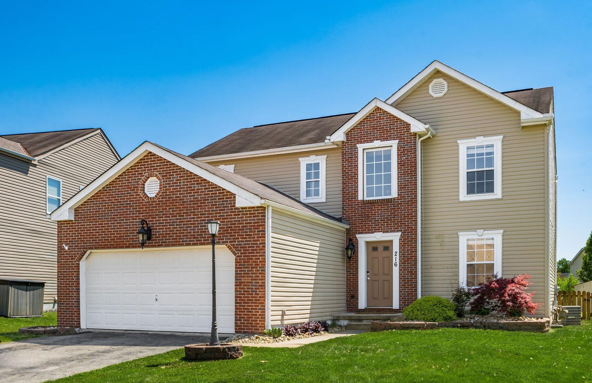 216 Autumn Leaves Way, Johnstown, OH 43031