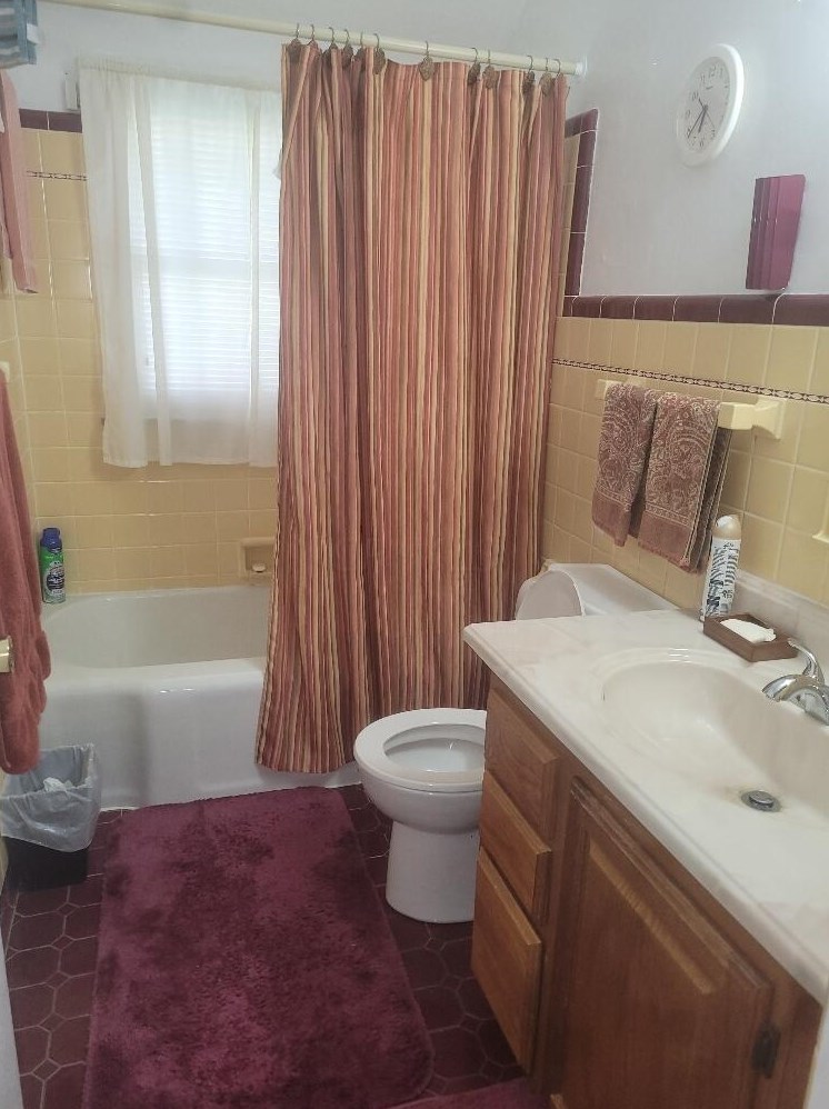 974 Pierce Ave, Columbus OH 43227-1255 exterior