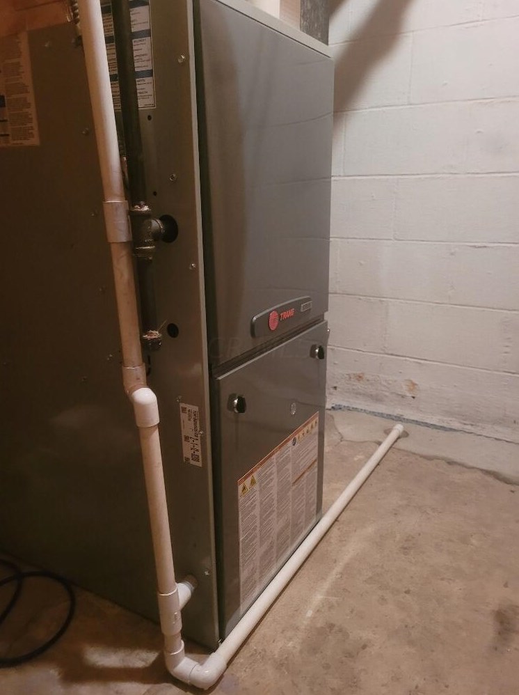 974 Pierce Ave, Columbus OH 43227-1255 exterior