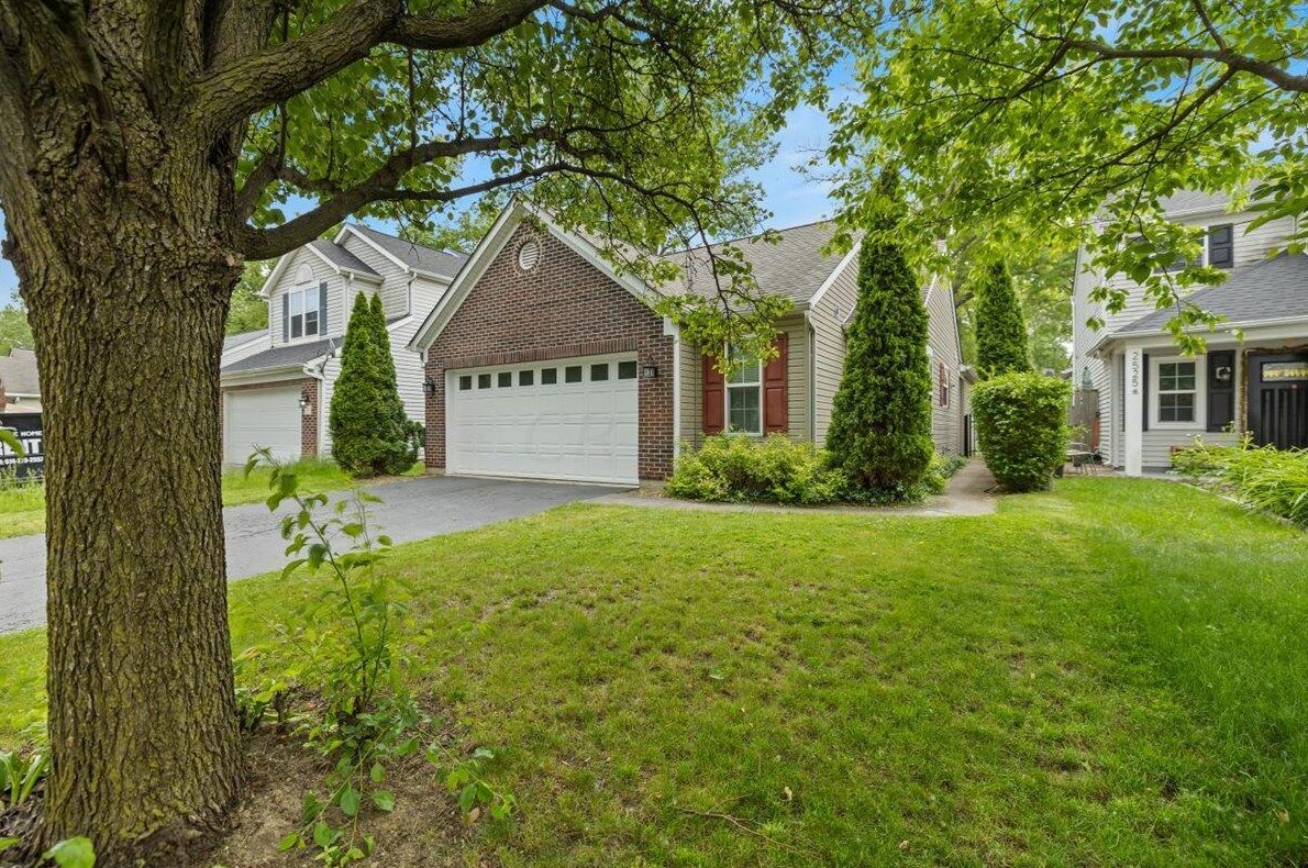 2533 Northwold Rd, Columbus OH  43231-5991 exterior