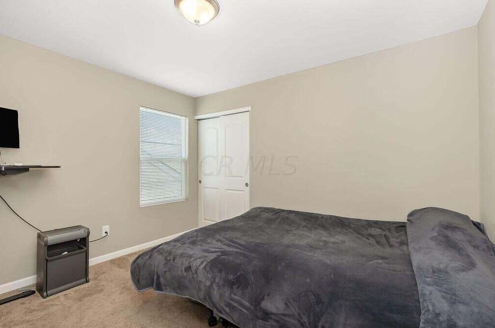 5715 Battle Creek Way, Columbus OH  43228-8953 exterior