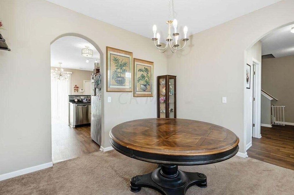 5715 Battle Creek Way, Columbus OH  43228-8953 exterior