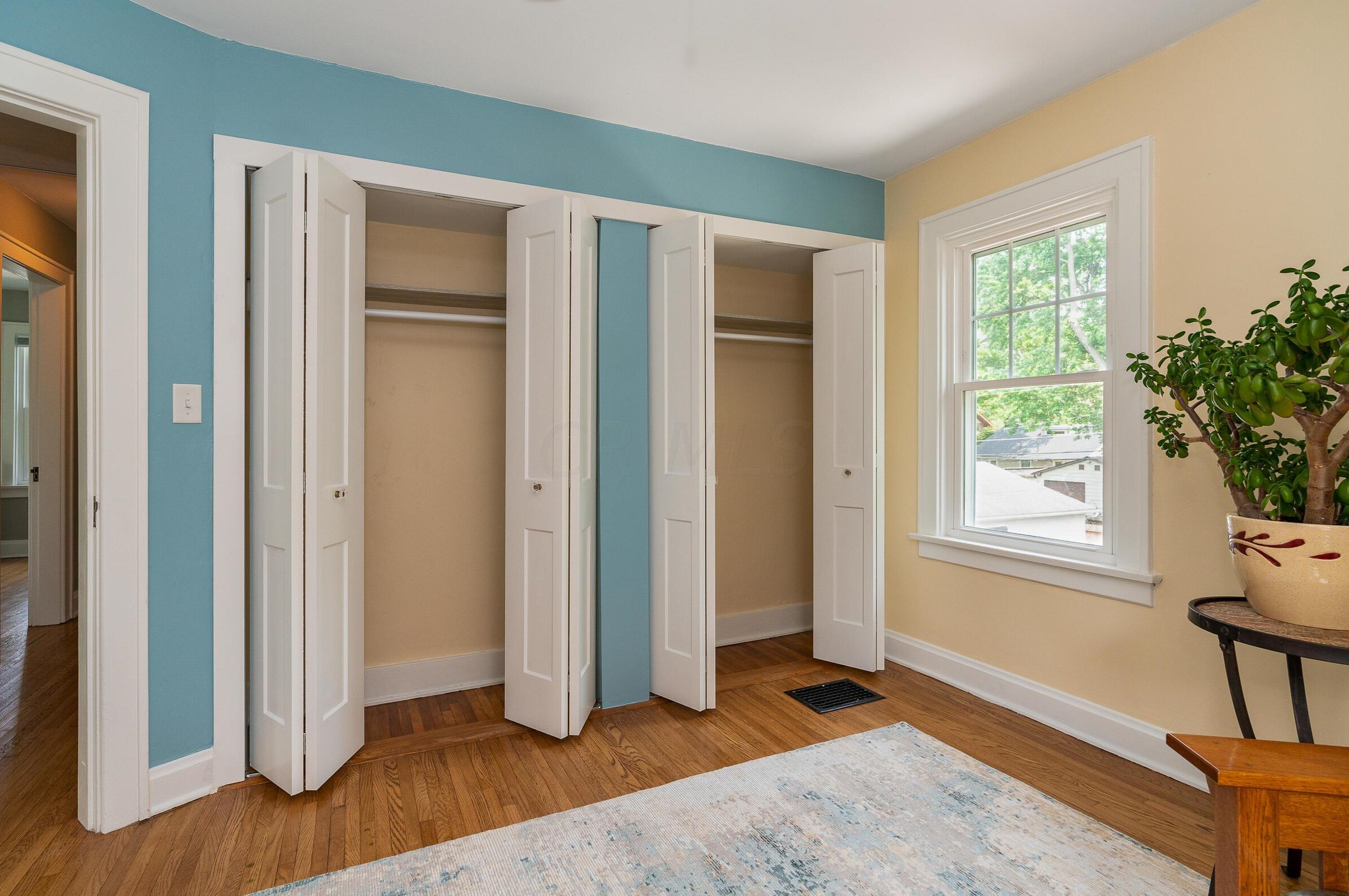 54 Winthrop Rd, Columbus OH  43214-3629 exterior