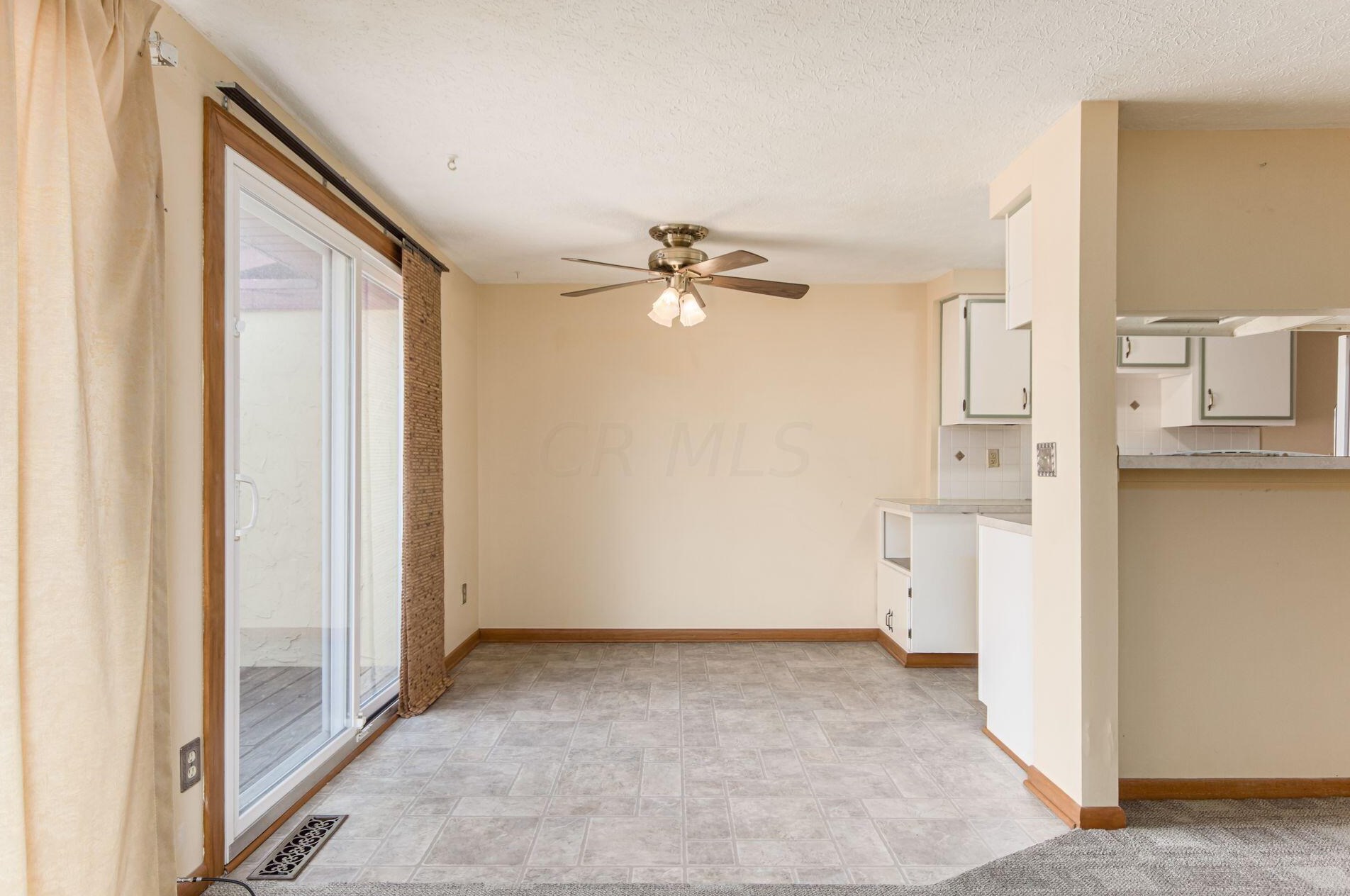 2464 Burgandy Ln, Columbus OH 43232-4296 exterior