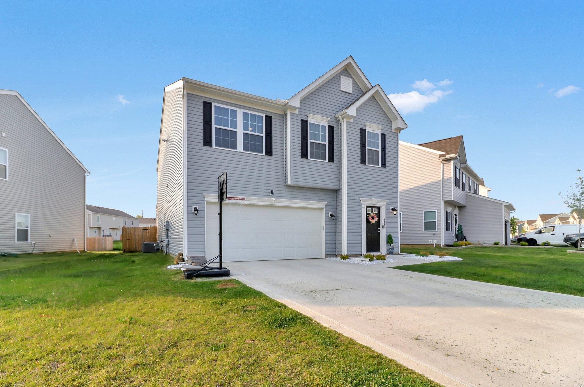 5846 Mouzon Dr, Columbus, OH 43232
