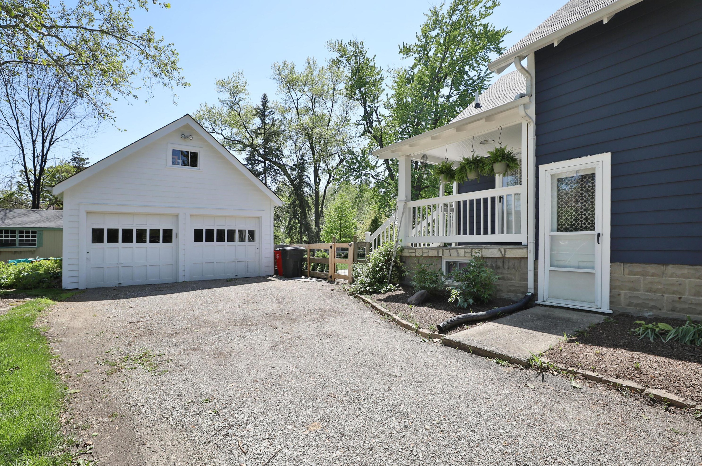 335 Dublin Granville Rd, Columbus OH 43085-3109 exterior