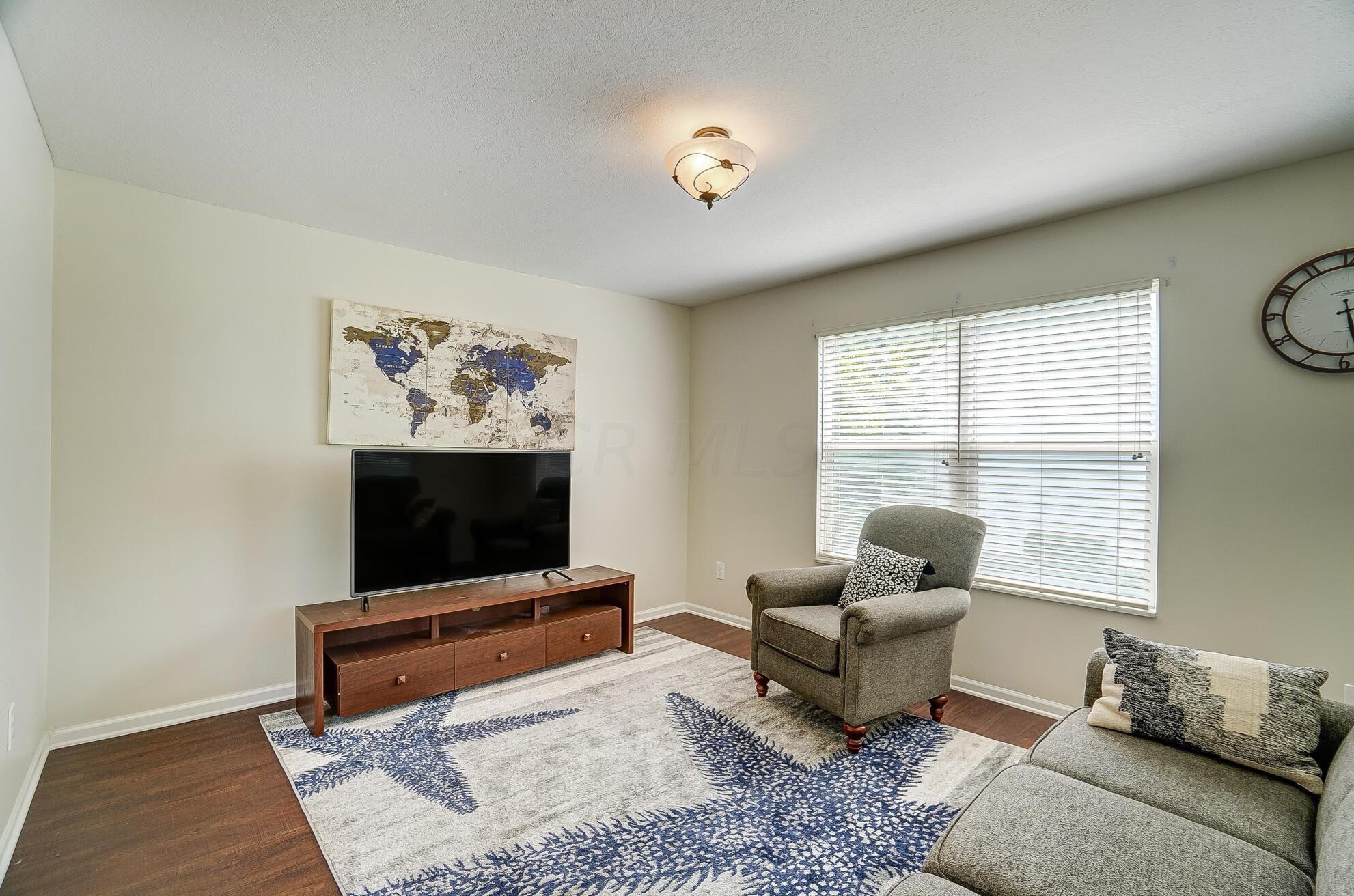 6463 Gossamer Ct, Westerville OH  43081-8242 exterior