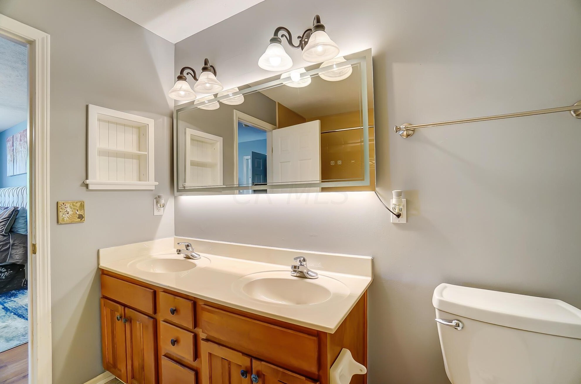 6463 Gossamer Ct, Westerville OH  43081-8242 exterior