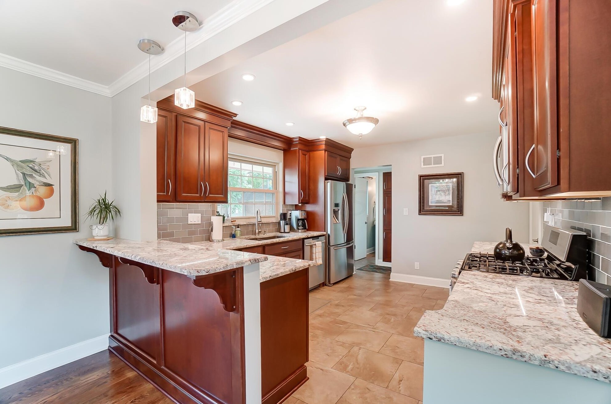 1568 Stanford Rd, Columbus OH  43212-1118 exterior