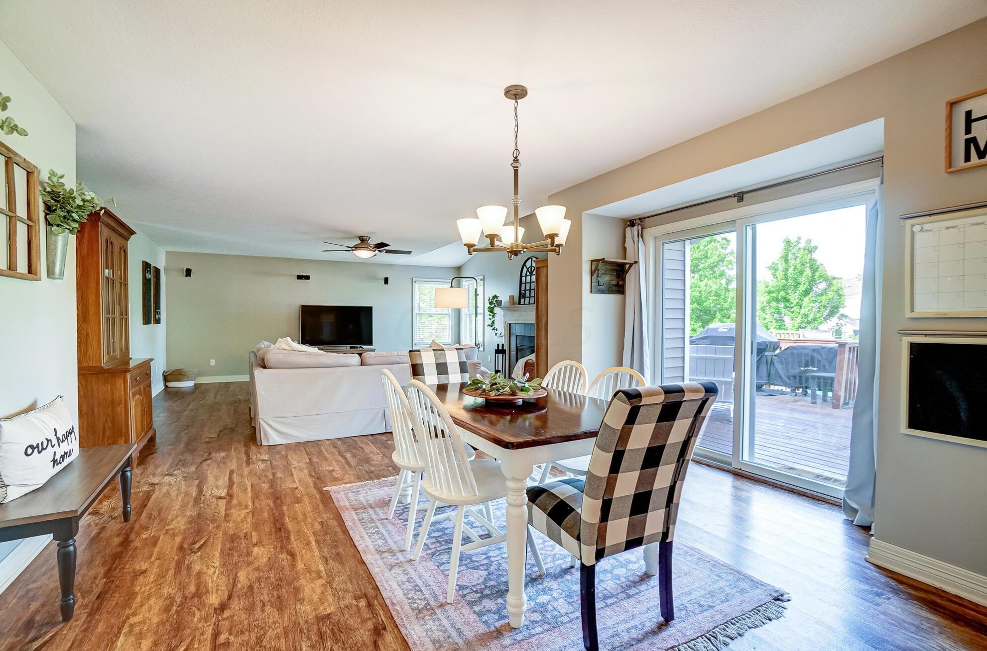 405 Amber Light Cir, Delaware OH  43015-5091 exterior