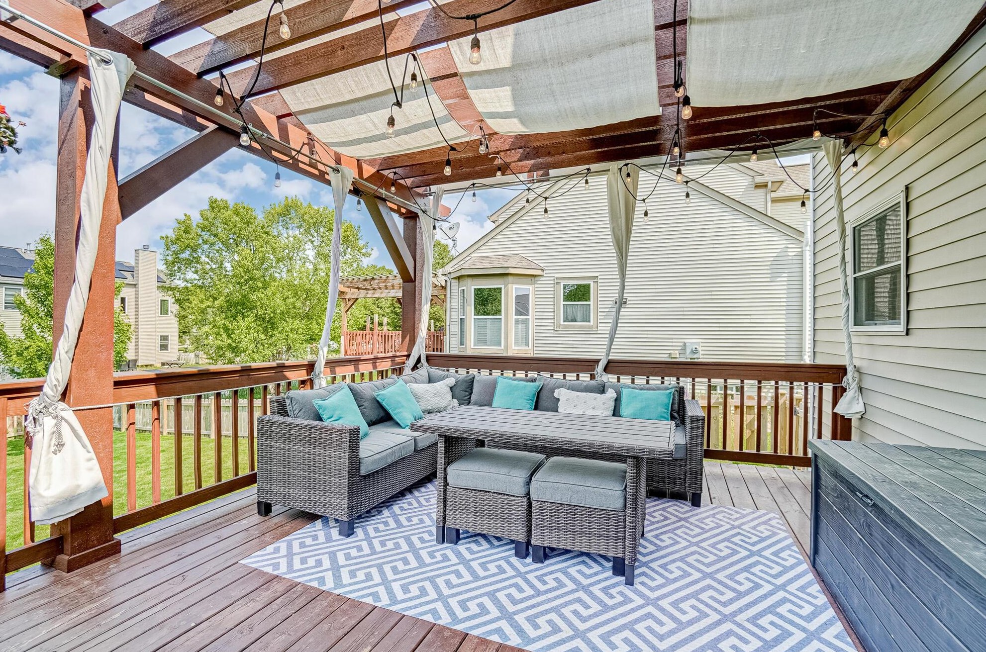 405 Amber Light Cir, Delaware OH  43015-5091 exterior