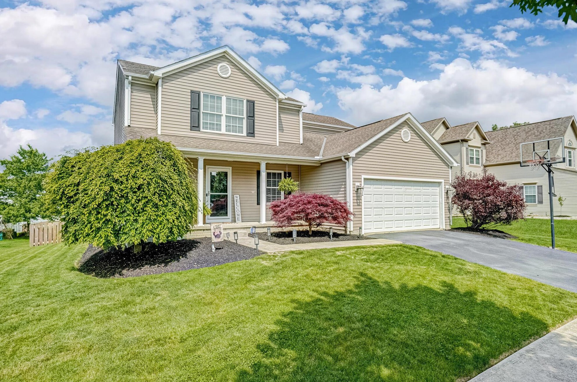 405 Amber Light Cir, Delaware, OH 43015