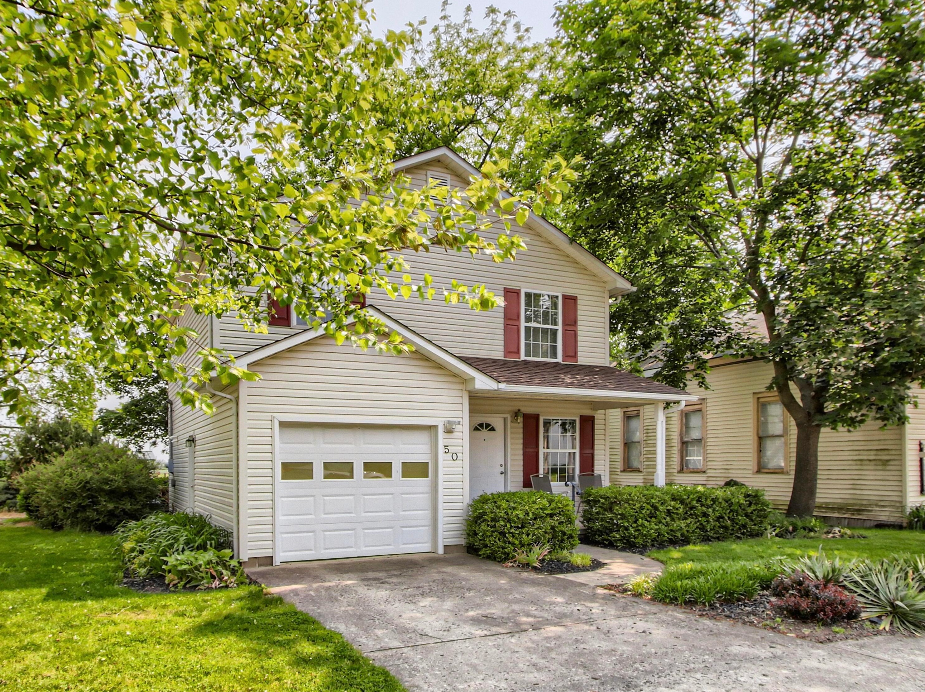 50 N High St, Mount Sterling, OH 43143