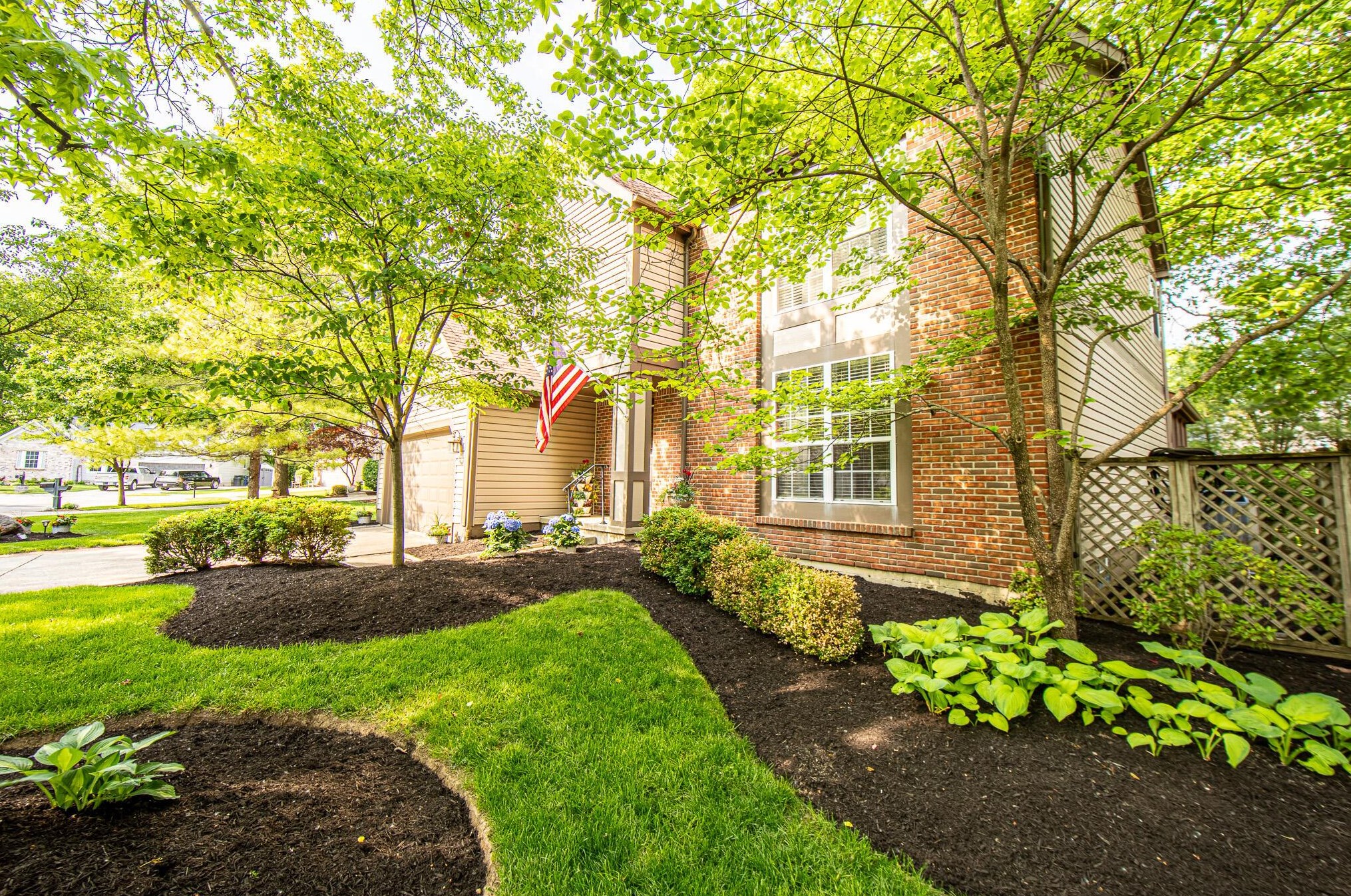 1632 Middlecoff Ct, Columbus, OH 43228-7040