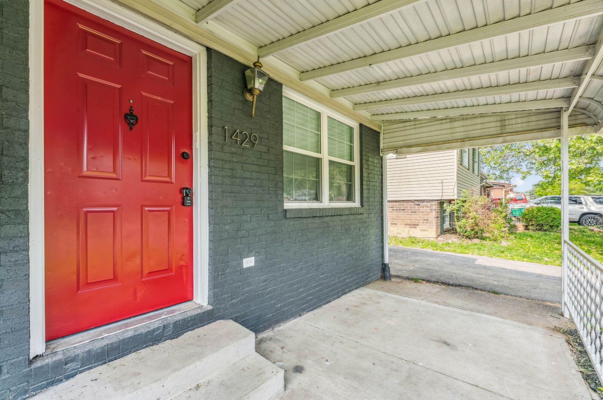 1429 Old Hickory Dr, Columbus, OH 43223-3004