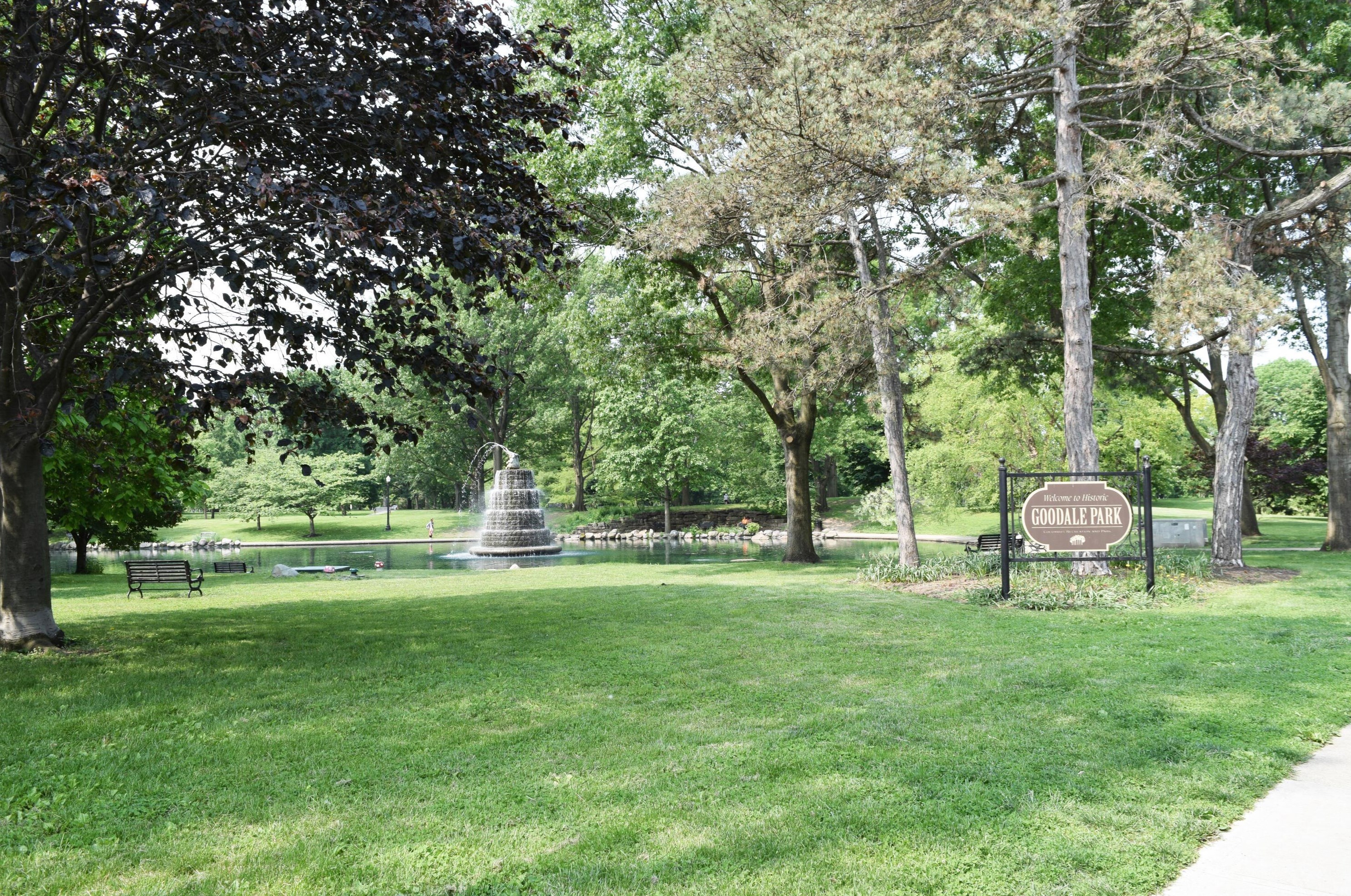 28 Buttles Ave, Columbus OH  43215-1451 exterior