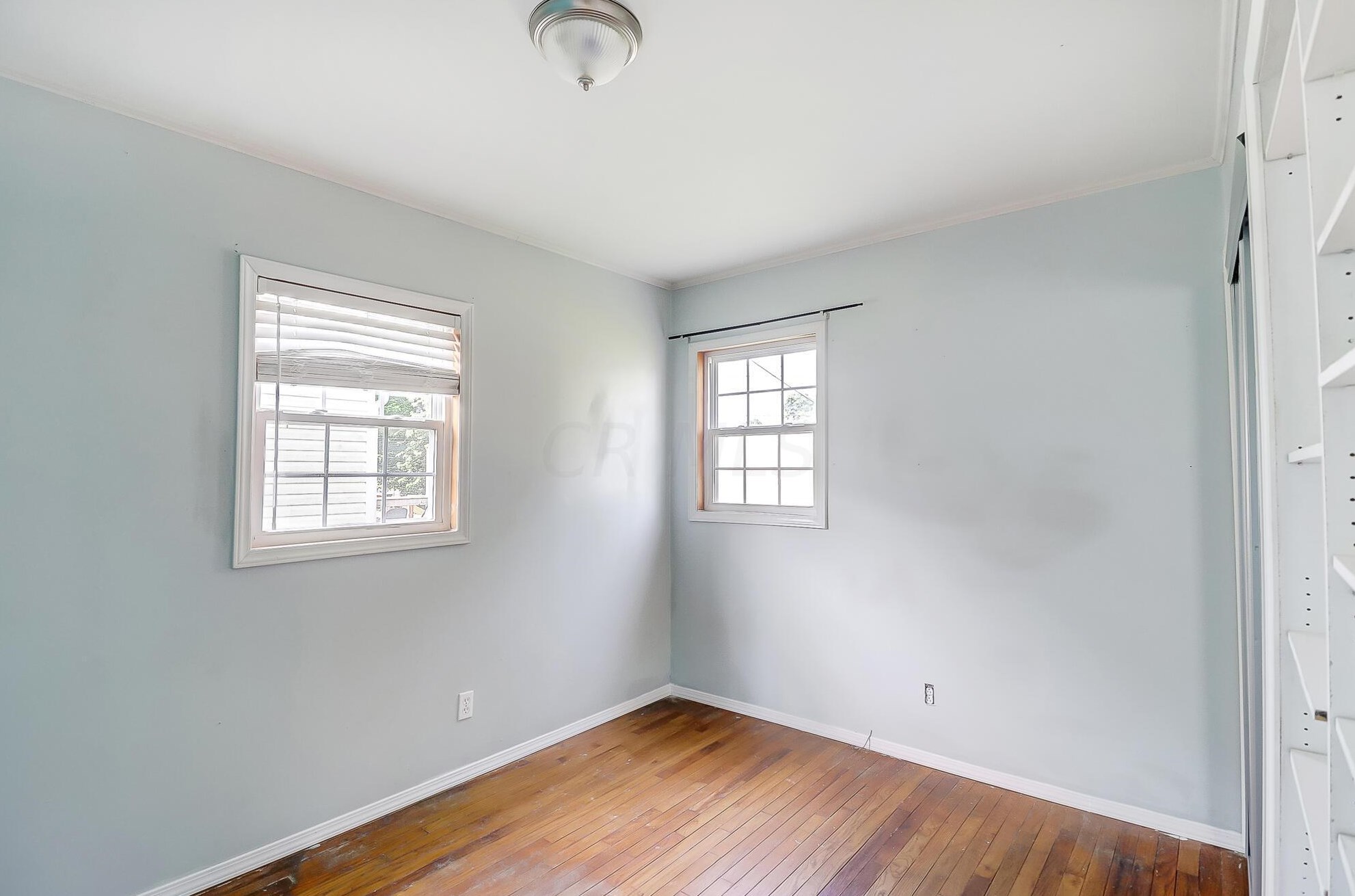 301 Wyandotte St, Lancaster OH  43130-3946 exterior