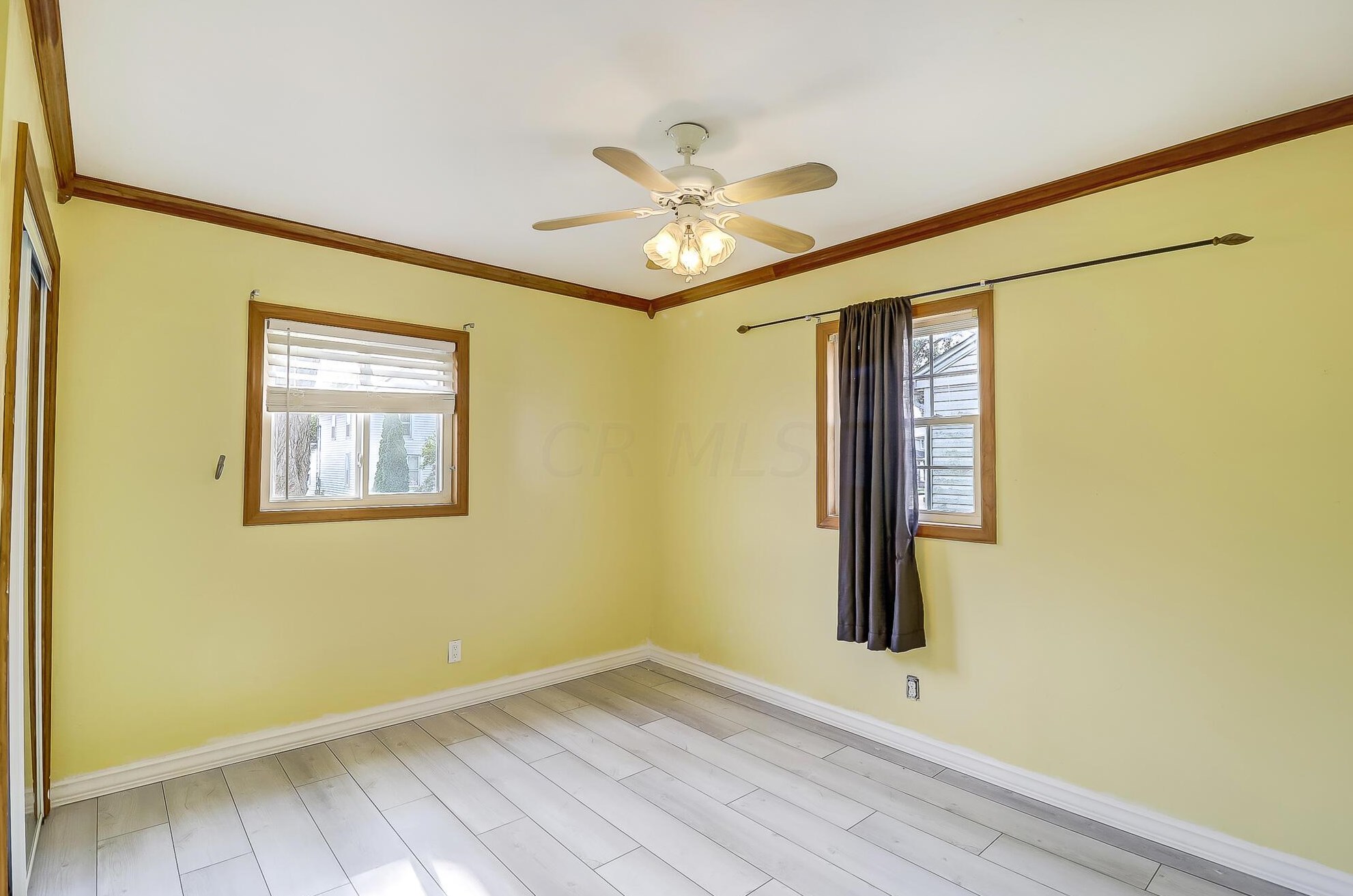 301 Wyandotte St, Lancaster OH  43130-3946 exterior