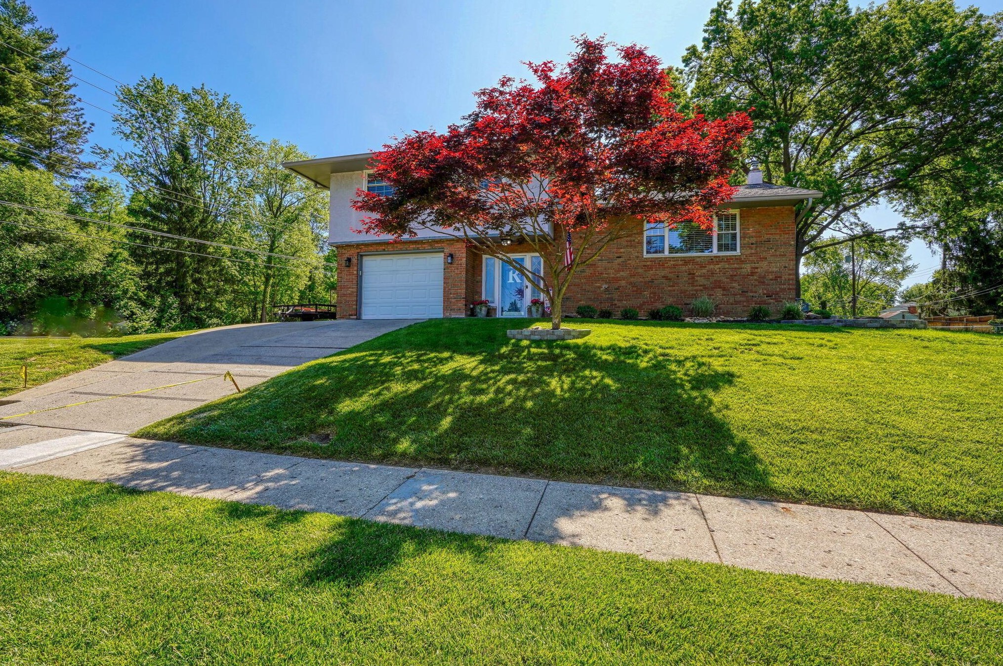 60 Savern Pl, Columbus OH  43230-3125 exterior