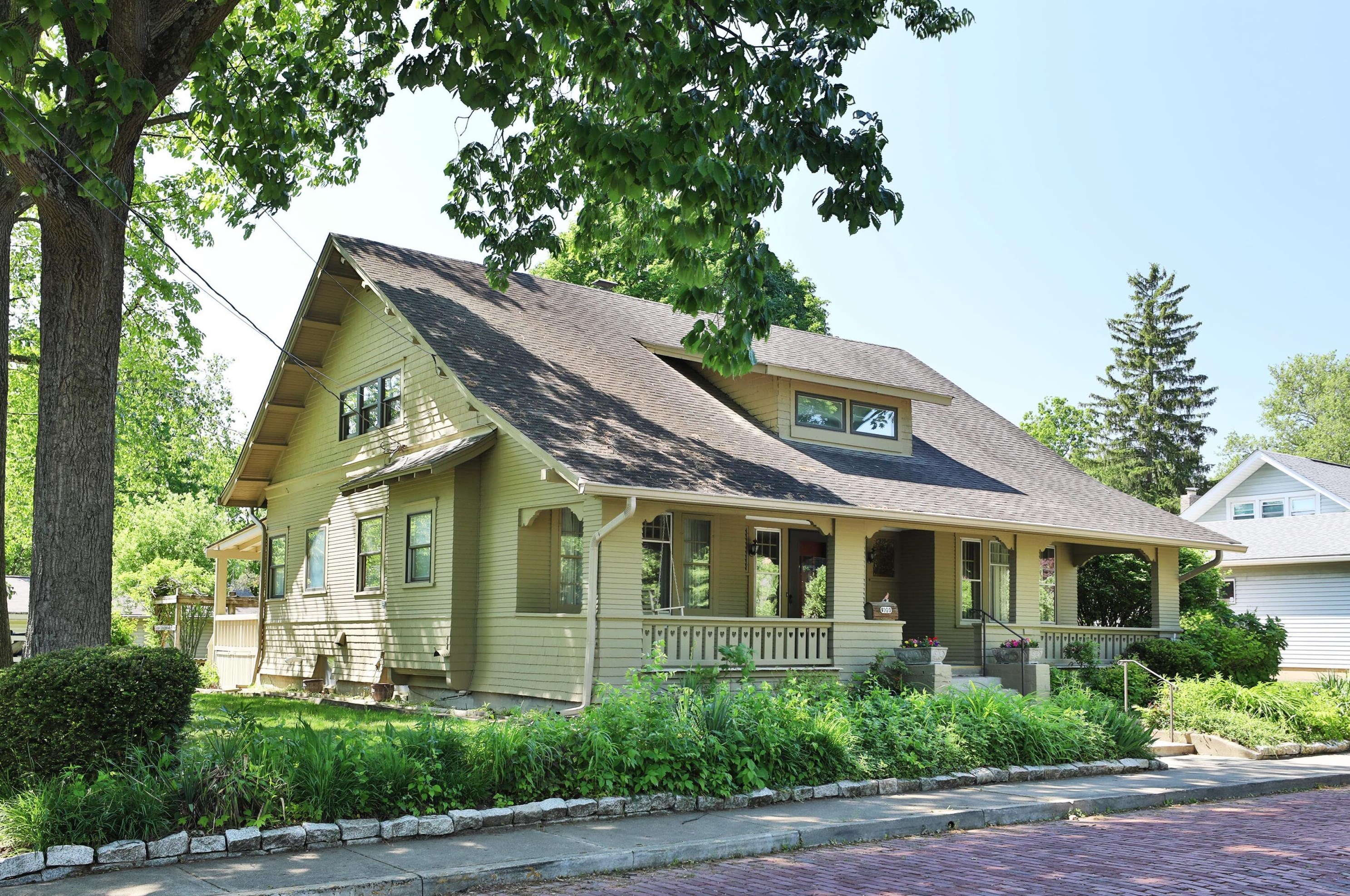 109 Knox St, Westerville, OH 43081-2047