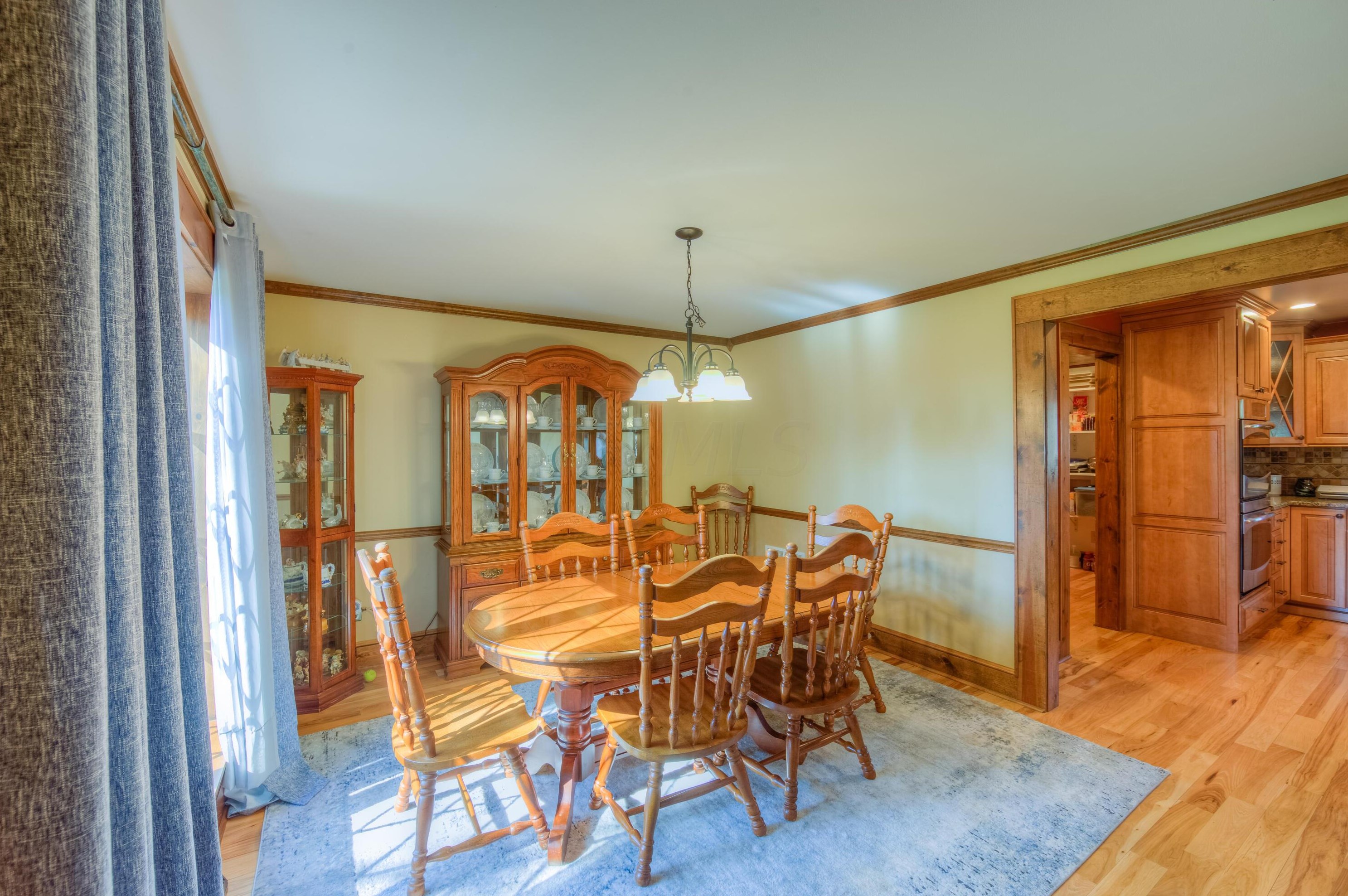 7564 Heatherwood Dr, Cnl Wnchstr OH  43110-8916 exterior