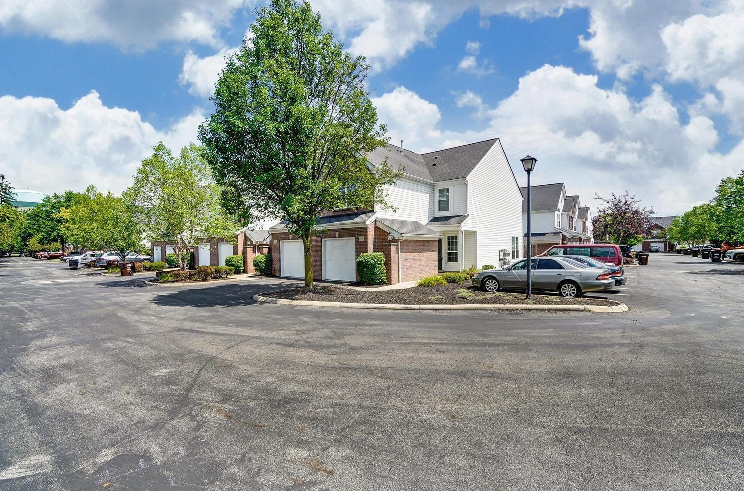 4940 Nordley Vlg, Westerville, OH 43081