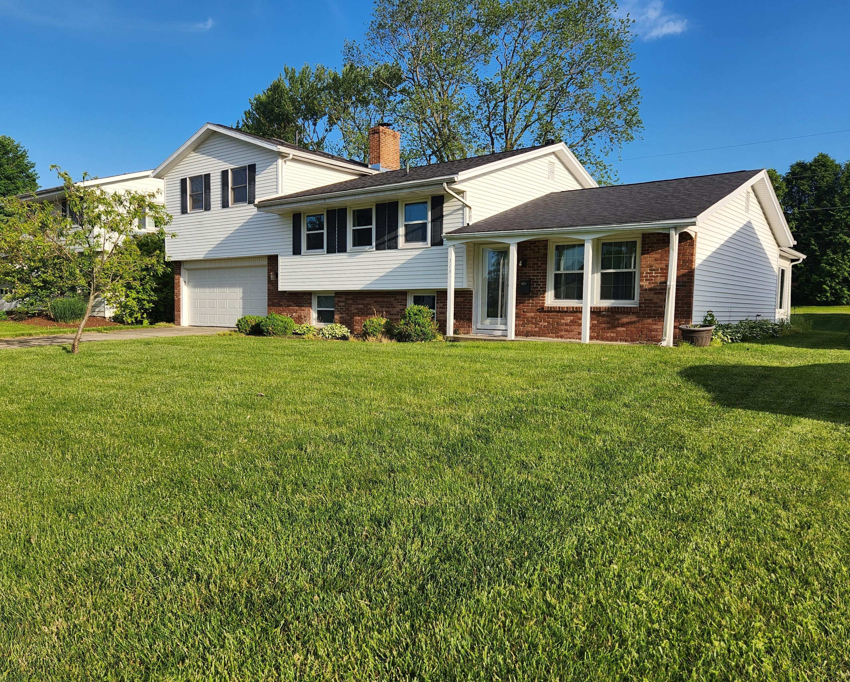 313 Sherwood Dr, Mansfield, OH 44904-1048