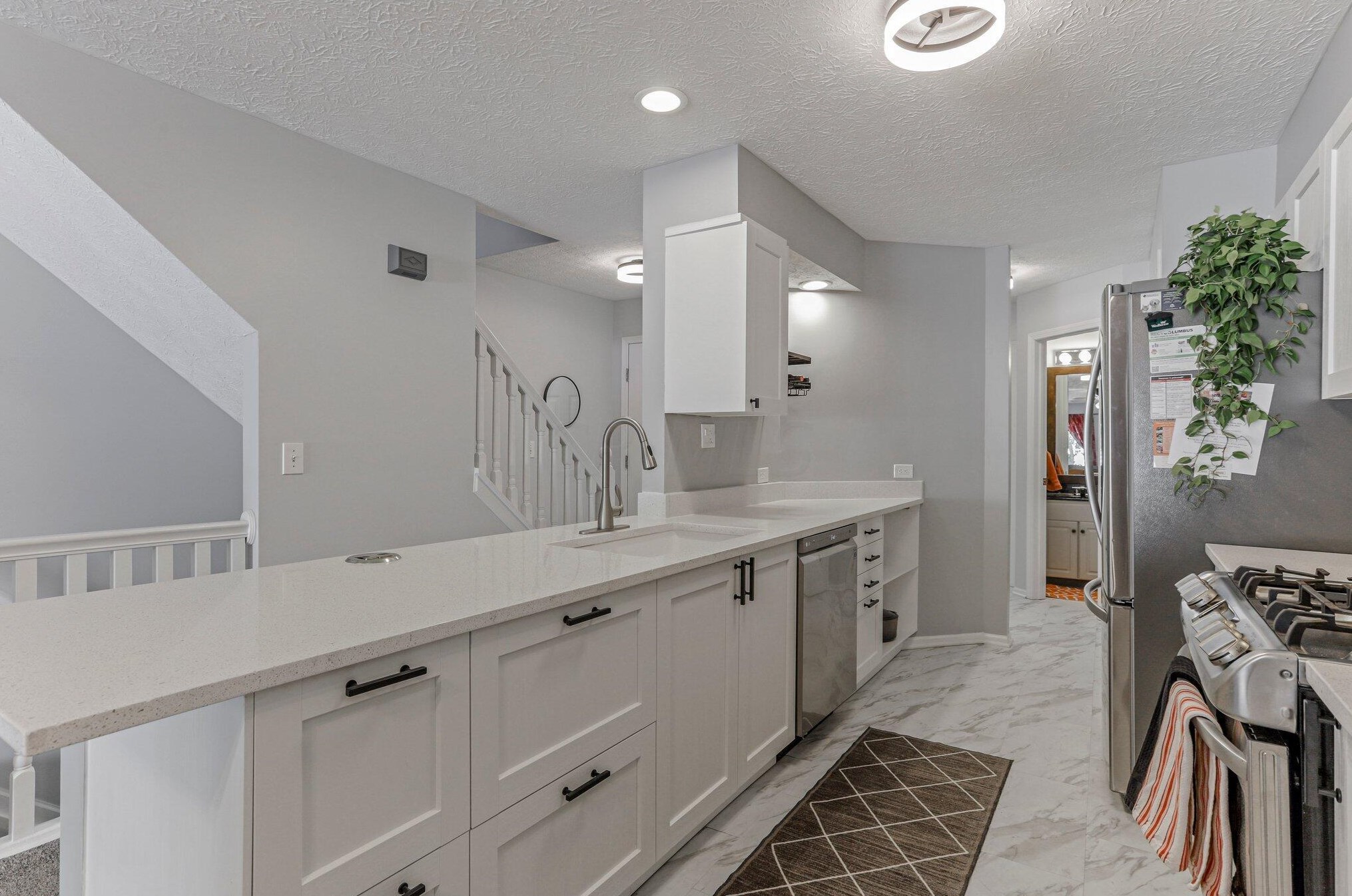 5315 Bethel Park Dr, Columbus OH  43235-7125 exterior