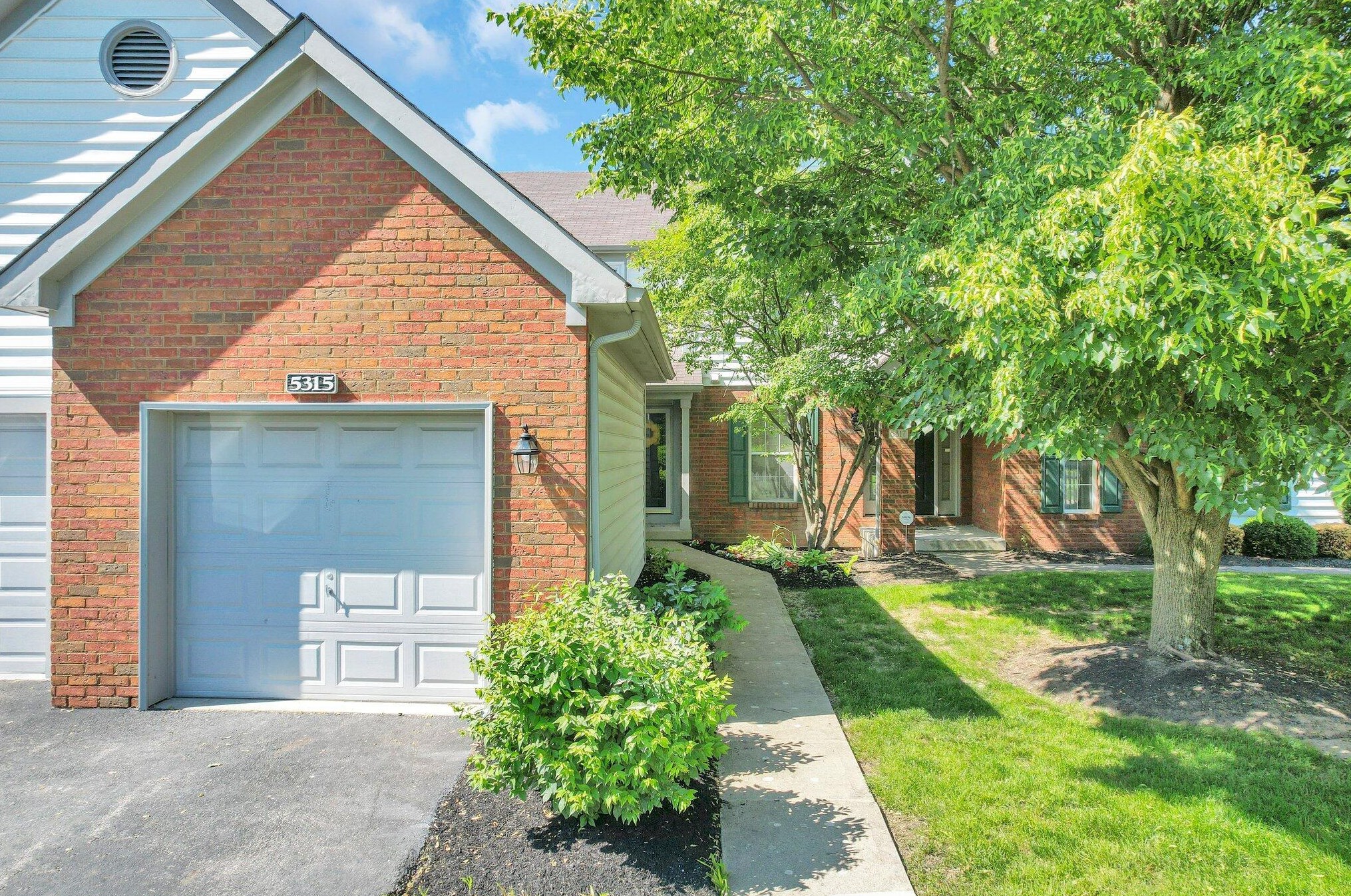 5315 Bethel Park Dr, Columbus OH  43235-7125 exterior