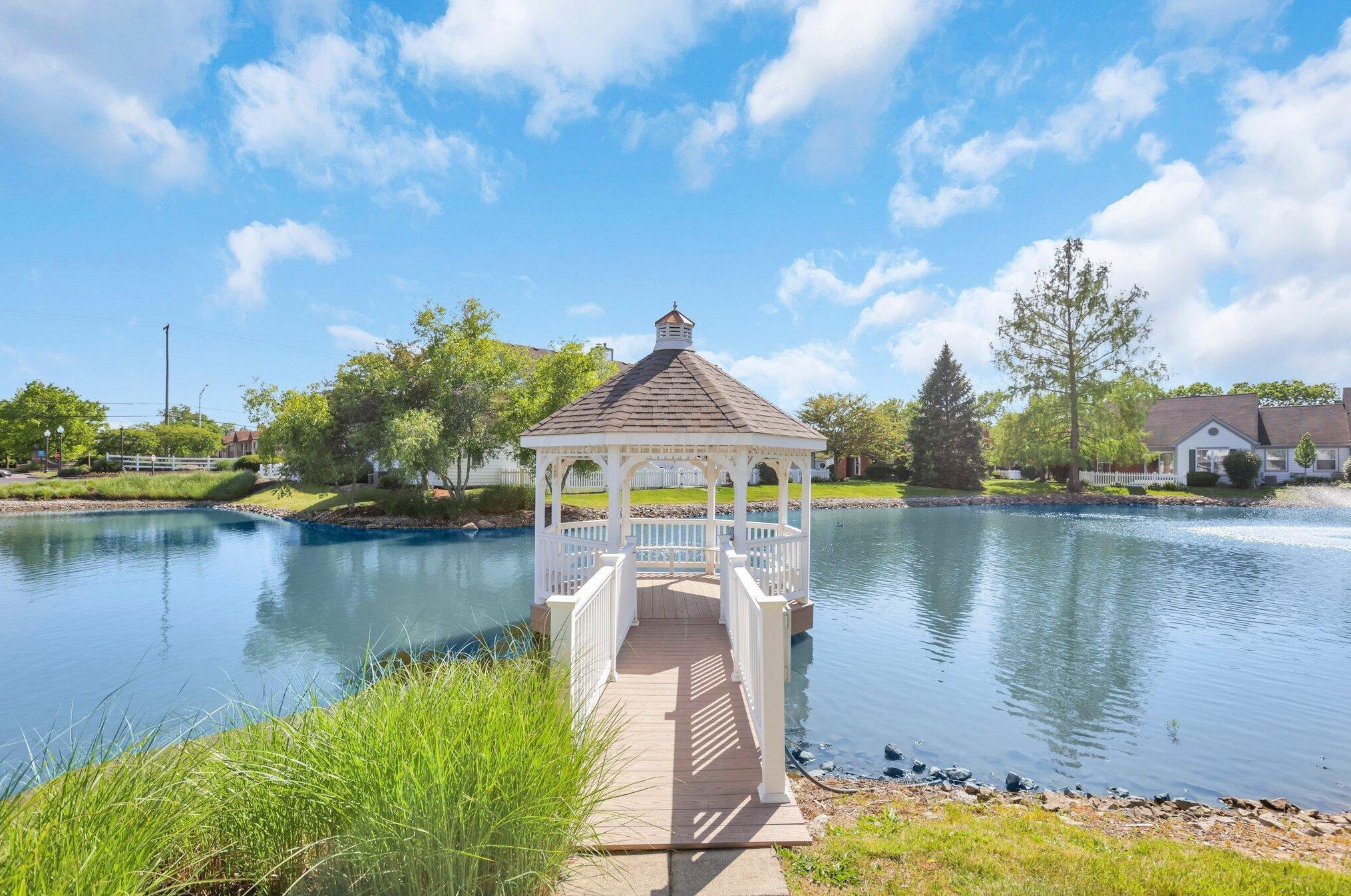 5315 Bethel Park Dr, Columbus OH  43235-7125 exterior