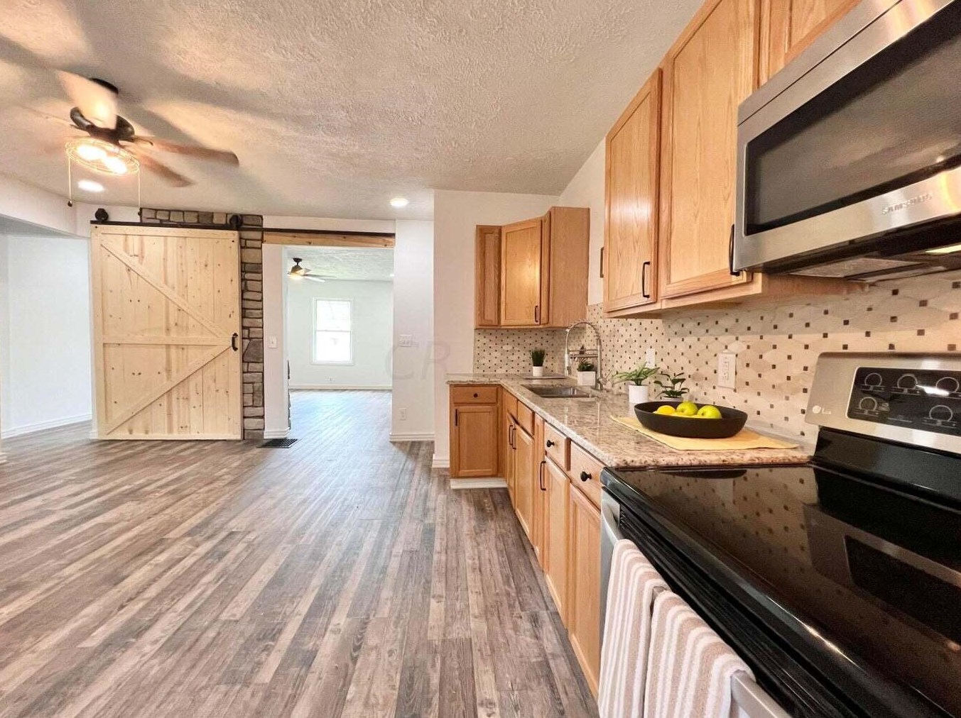 106 Oakley Ave, Columbus OH  43204-3214 exterior